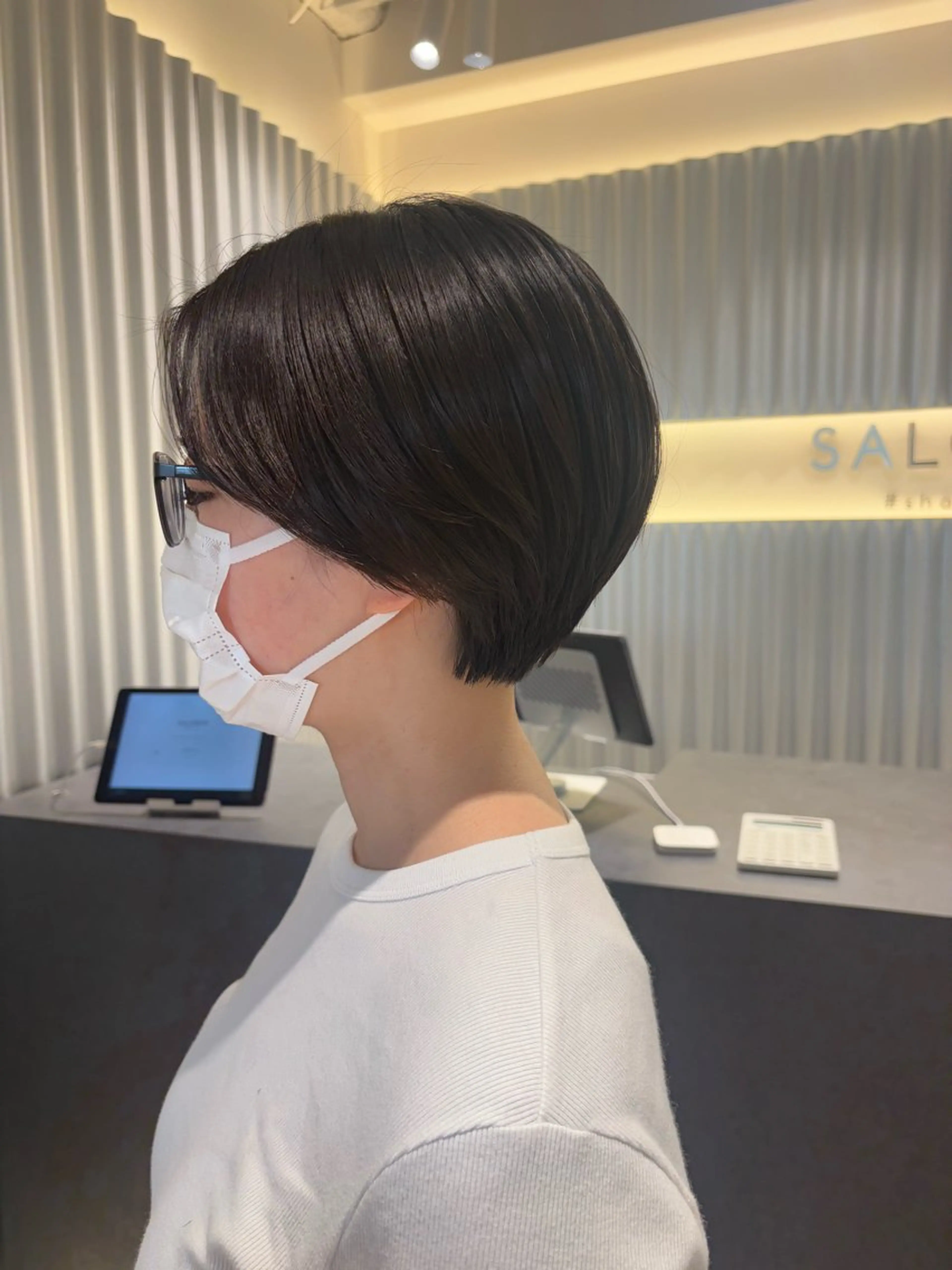 ショート カラー パーマ ヘアアレンジ ハンサムショート ショートヘア カット ヘアカラー トリートメント ヘッドスパ ヘアセット 押切 響 のヘアスタイル