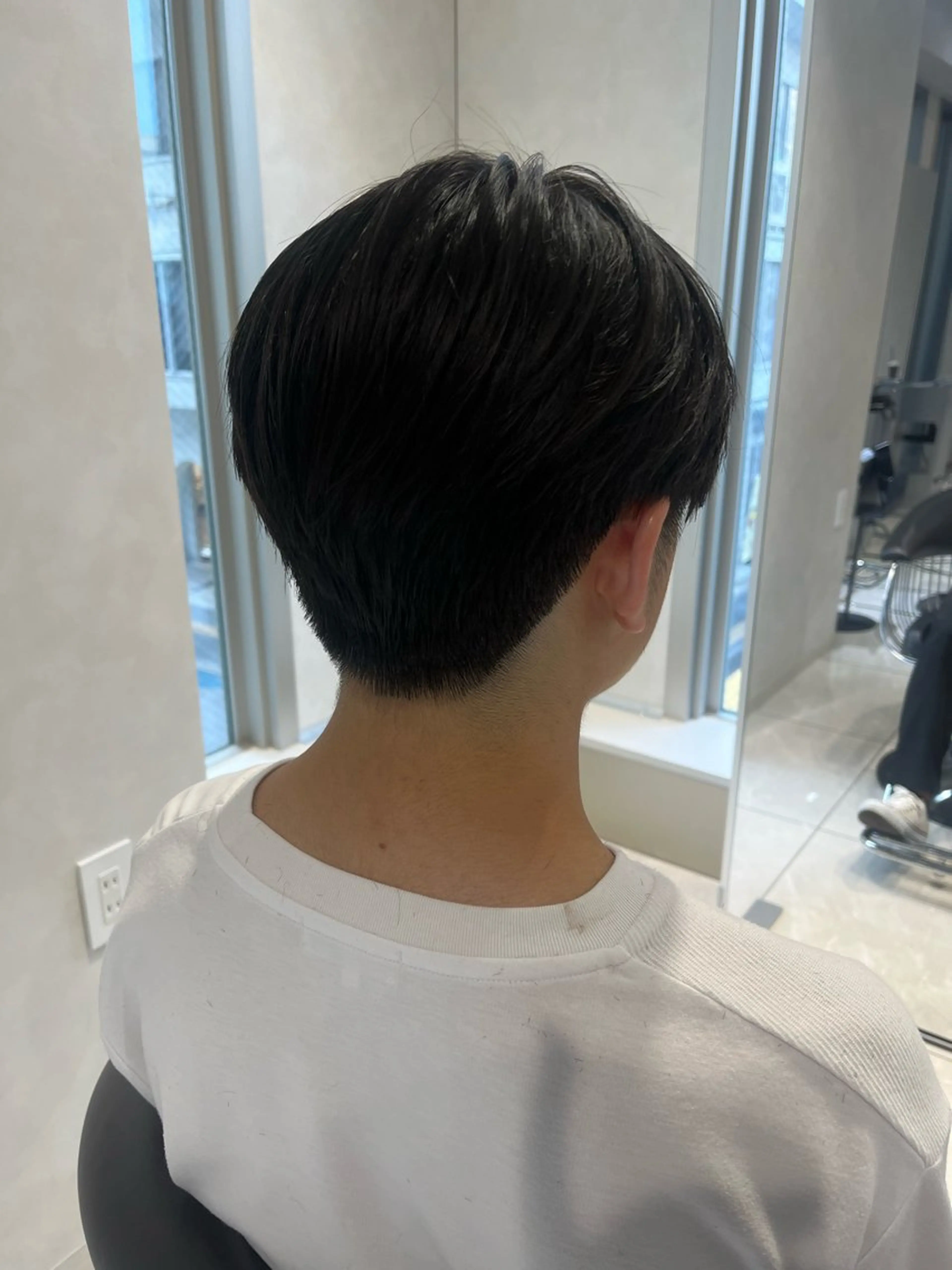 メンズ カット トリートメント ヘッドスパ 韓国メンズ特化 ダウン・毛流れパーマのヘアスタイル