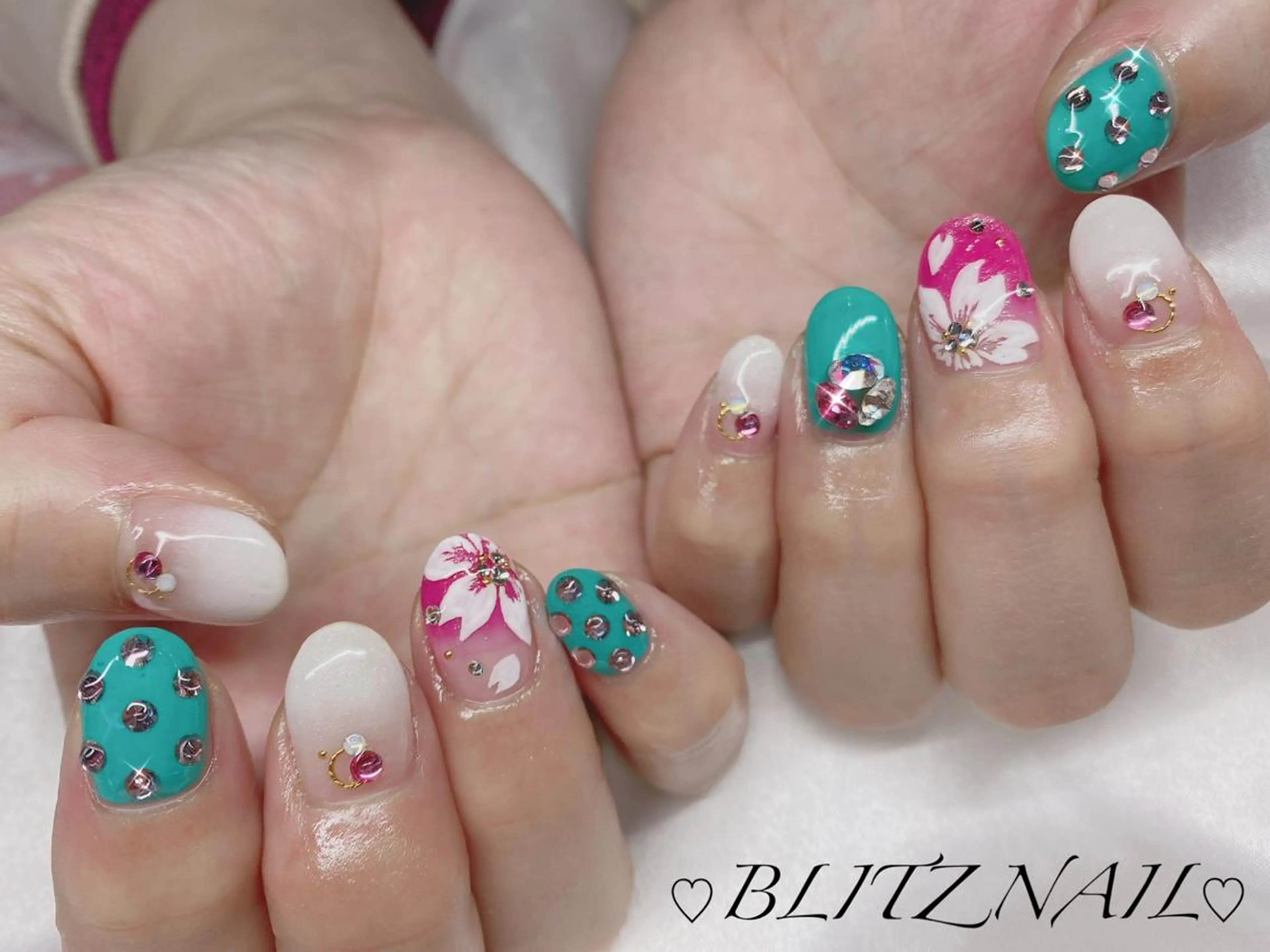 ネイル ハンドネイル BLITZ Nail 岩田💅🏻✨のネイルデザイン