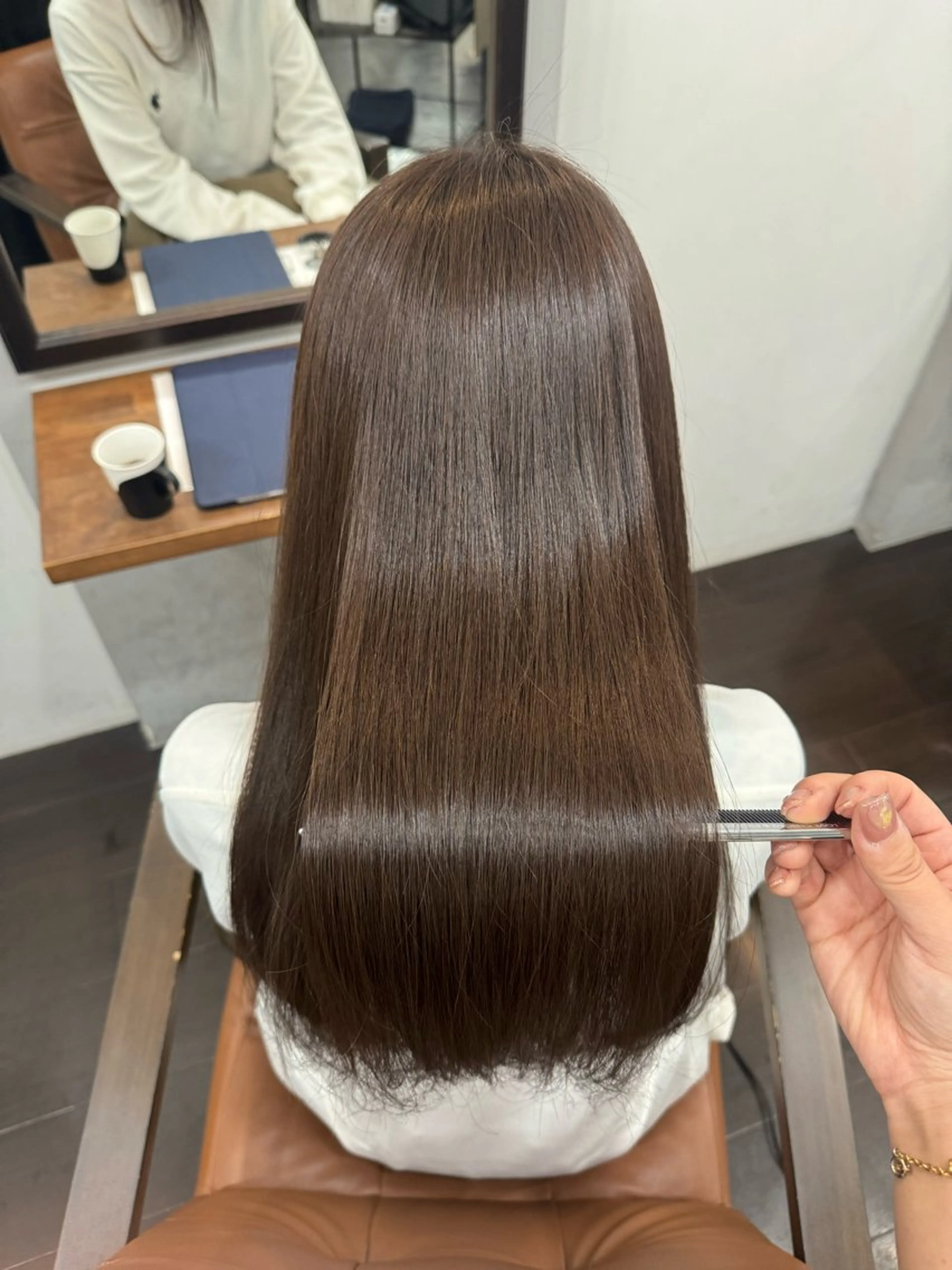 セミロング 髪質改善 トリートメント カット ヘアカラー トリートメント 難波 茜のヘアスタイル