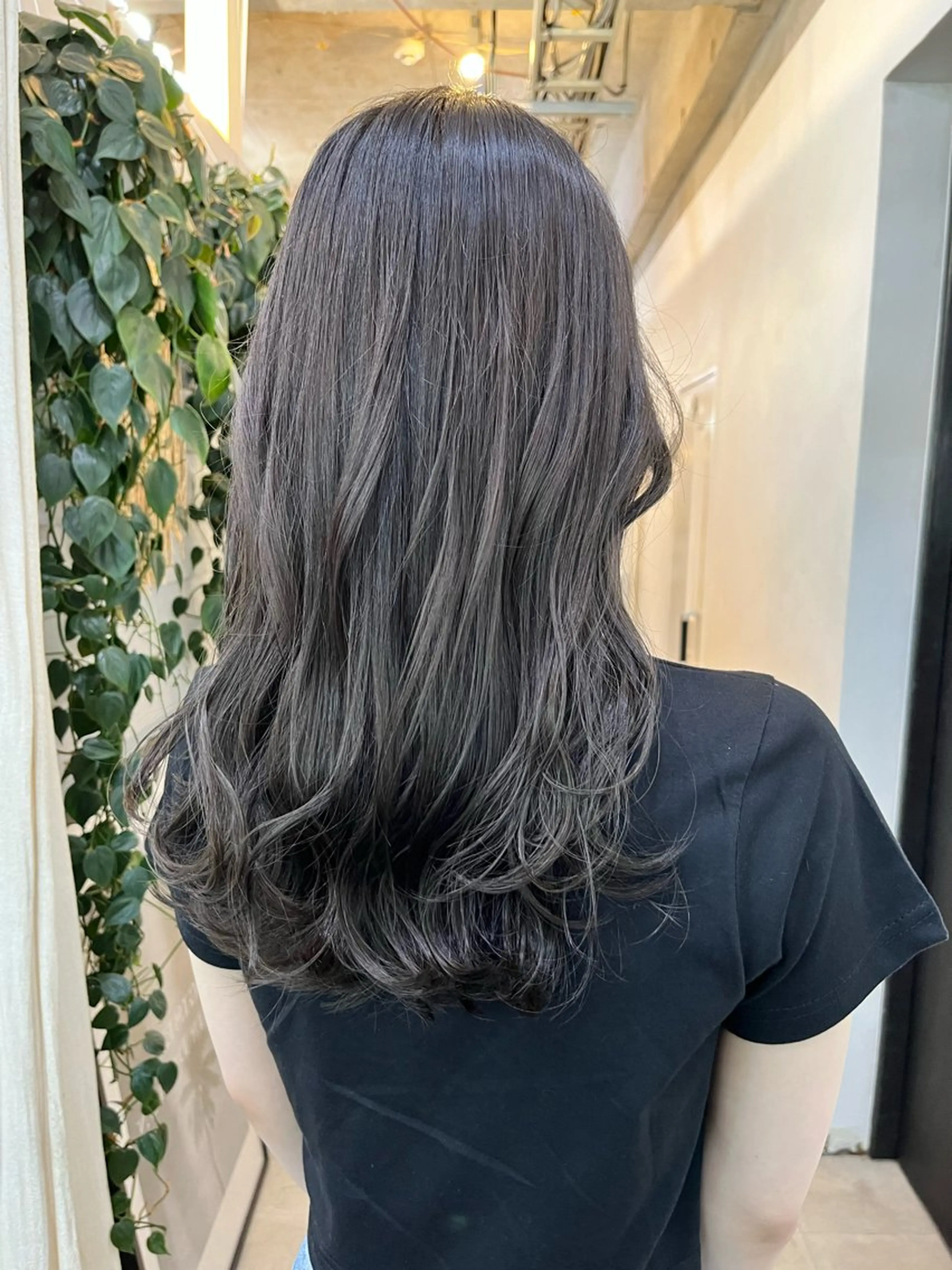 ミディアム カラー ブリーチ グレージュ ブリーチなしカラー オリーブグレージュ オリーブグレー 柔らかいヘアカラー 大成のヘアスタイル