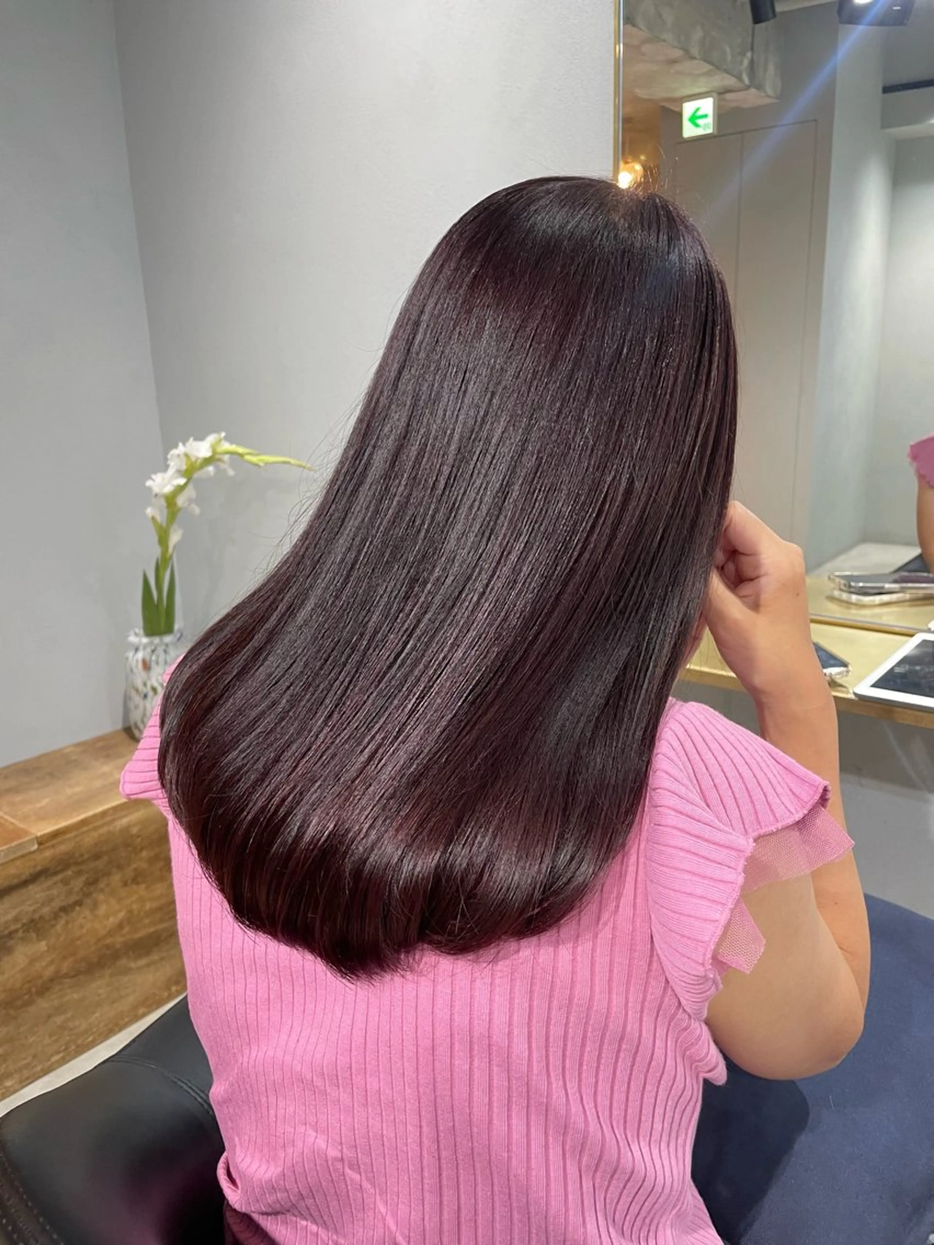セミロング カラー ブラウンカラー ラベンダーカラー レッドカラー レッドブラウン カット ヘアカラー トリートメント 【arc】Ruri コテ巻き風パーマのヘアスタイル