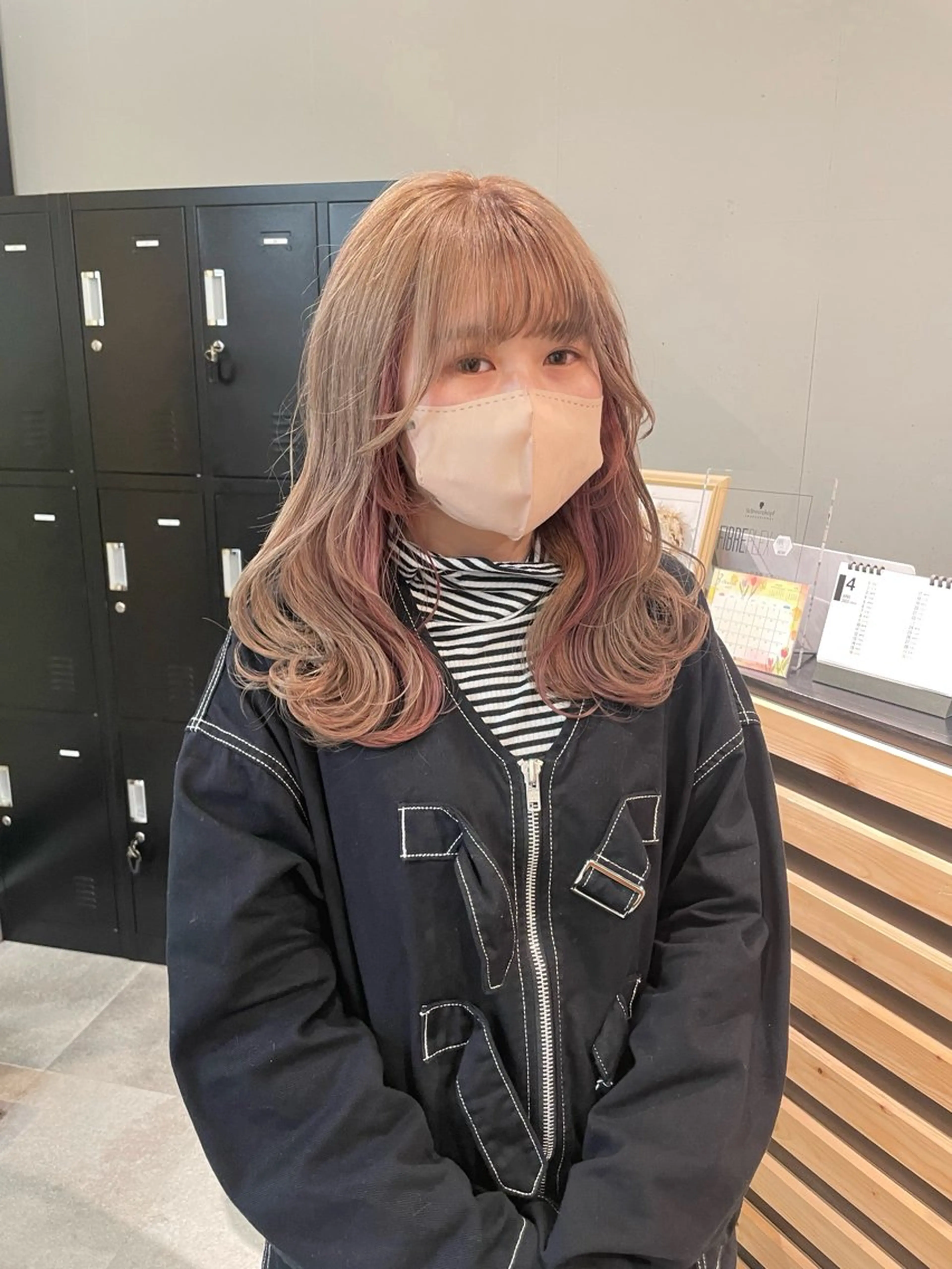 ロング カラー ベージュカラー ブリーチ A/LEE所属・久保田 千尋のヘアスタイル