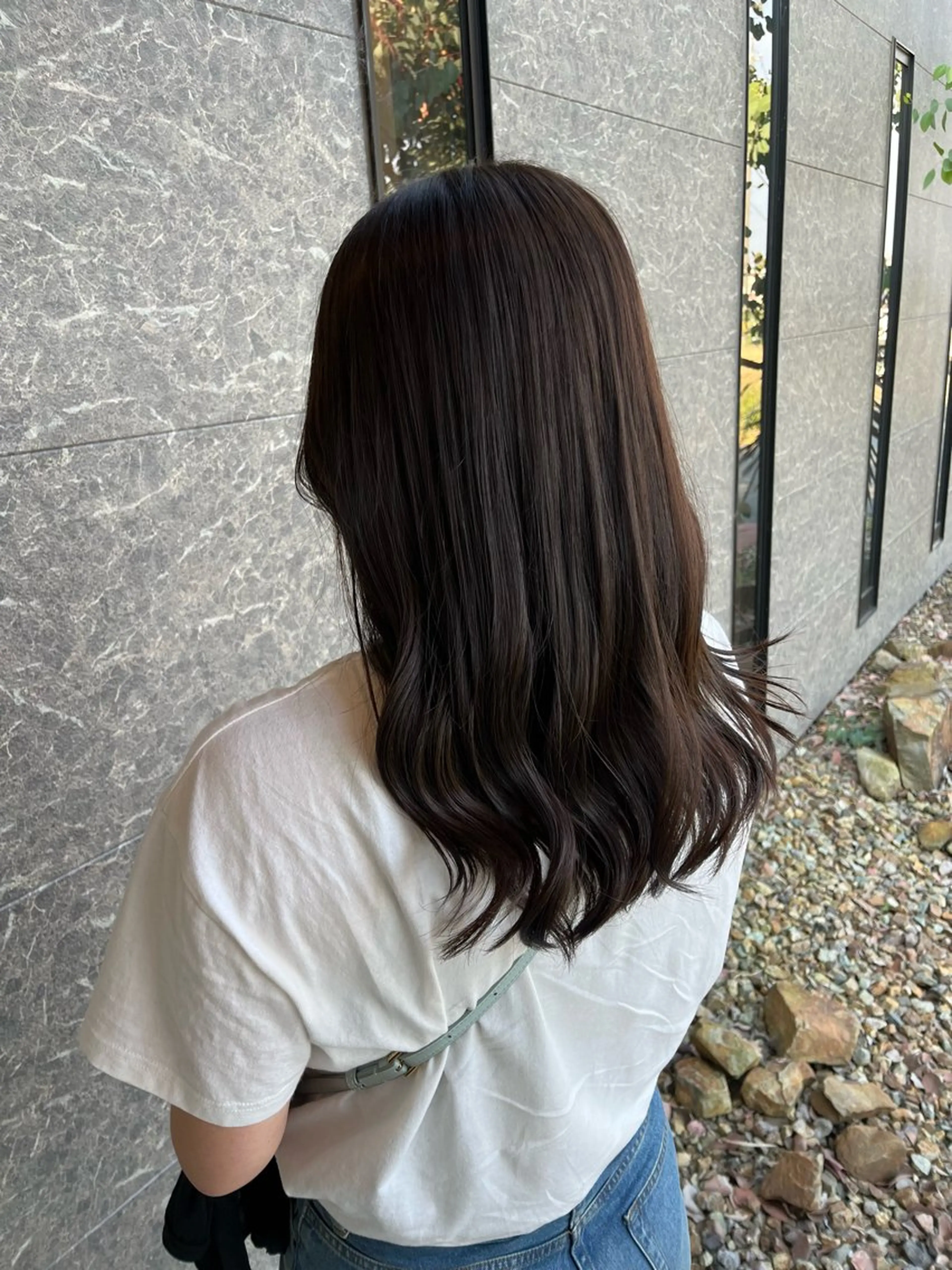ミディアム カラー 中神 莉奈のヘアスタイル