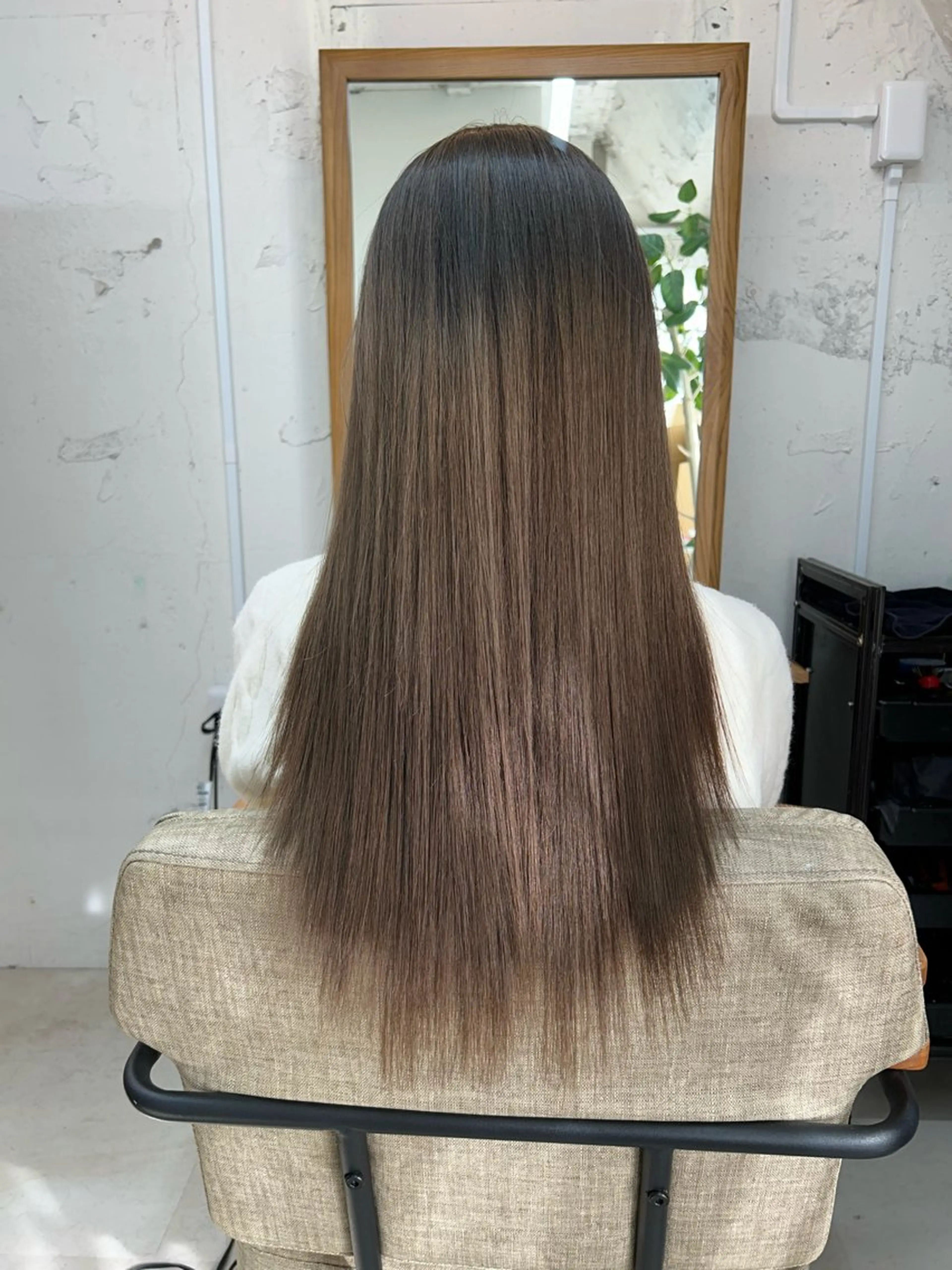 ロング 岩崎 美帆のヘアスタイル