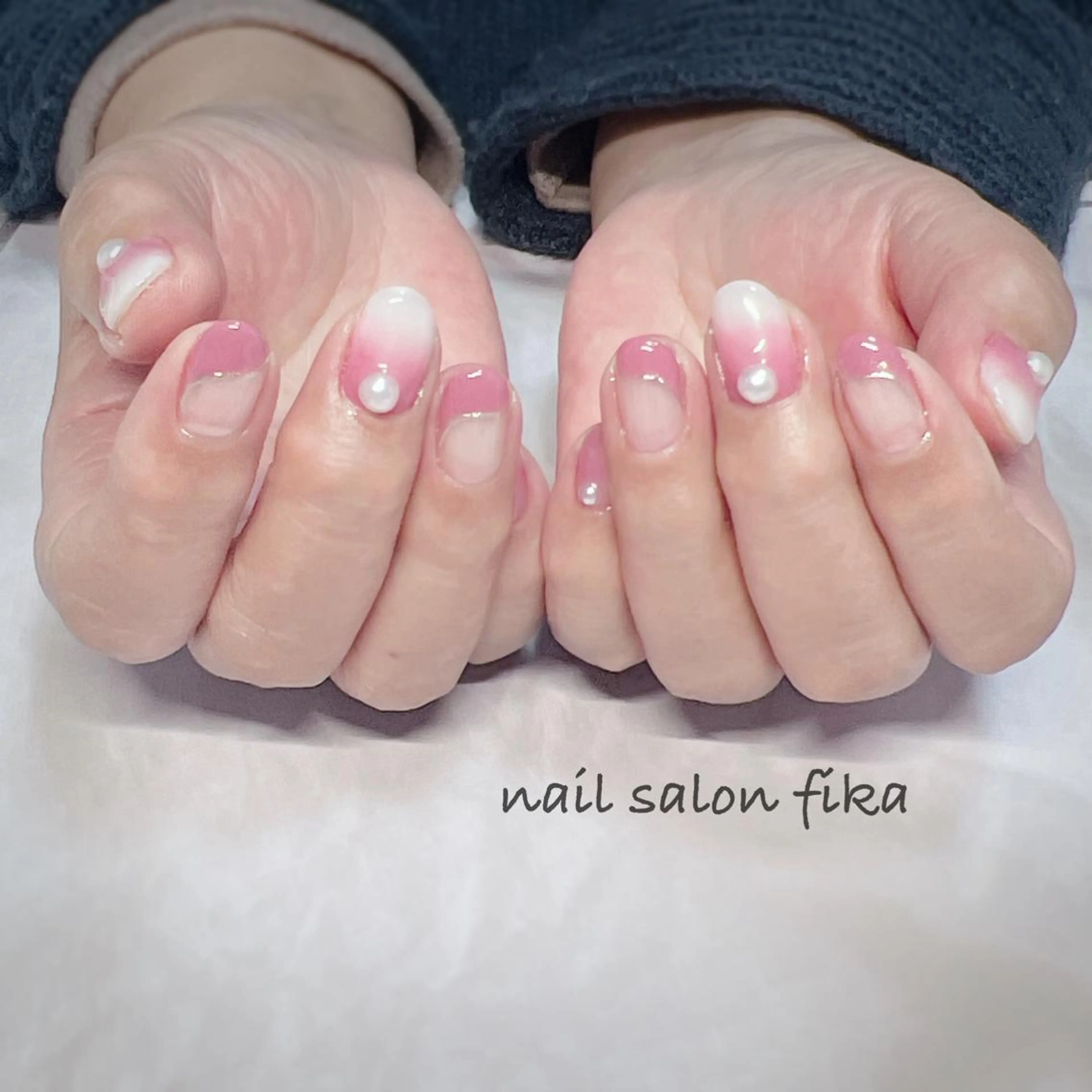 ネイル ピンク ホワイト nail salon fikaのネイルデザイン