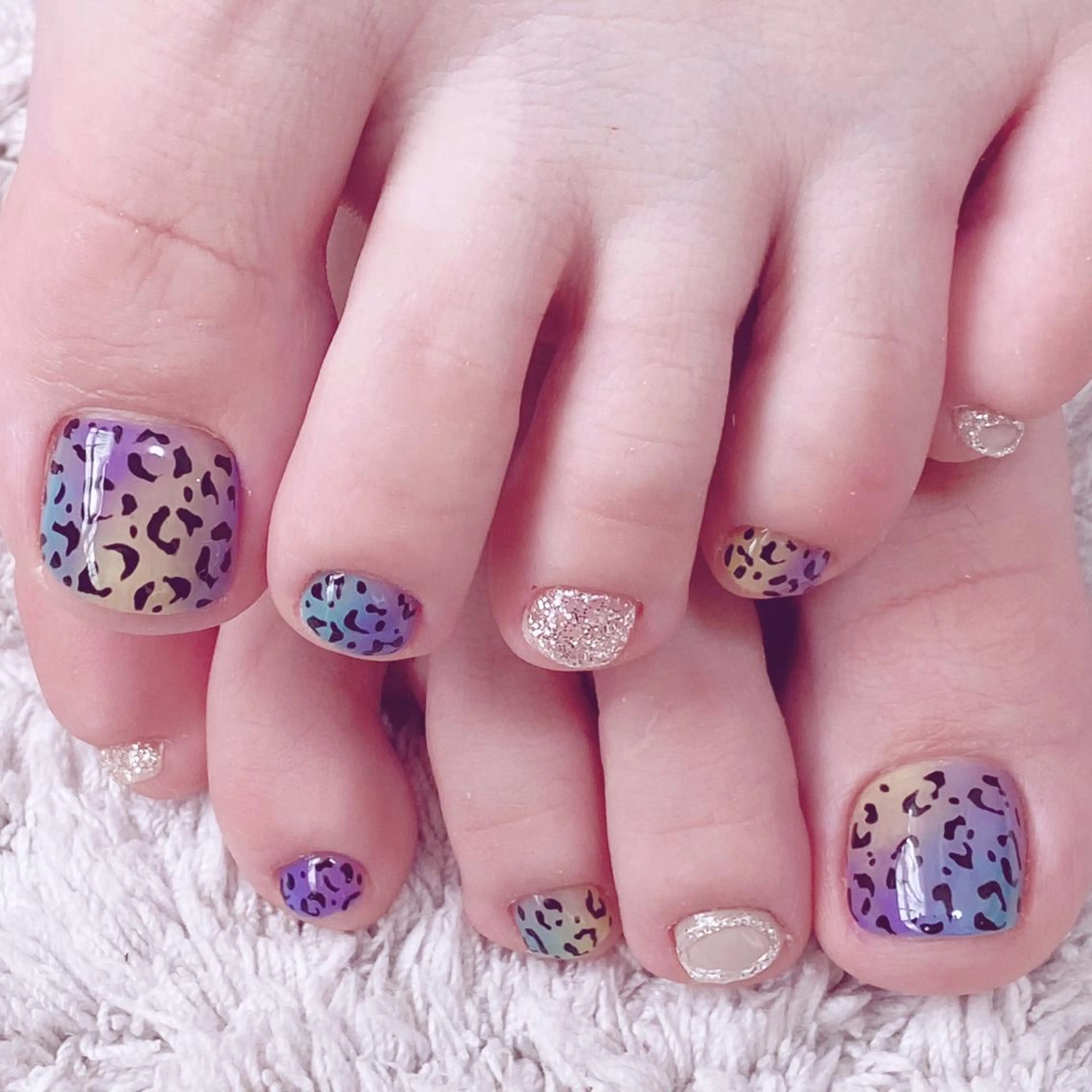 ネイル アニマル柄 フットネイル Ｎail Ｓalon ertiのネイルデザイン