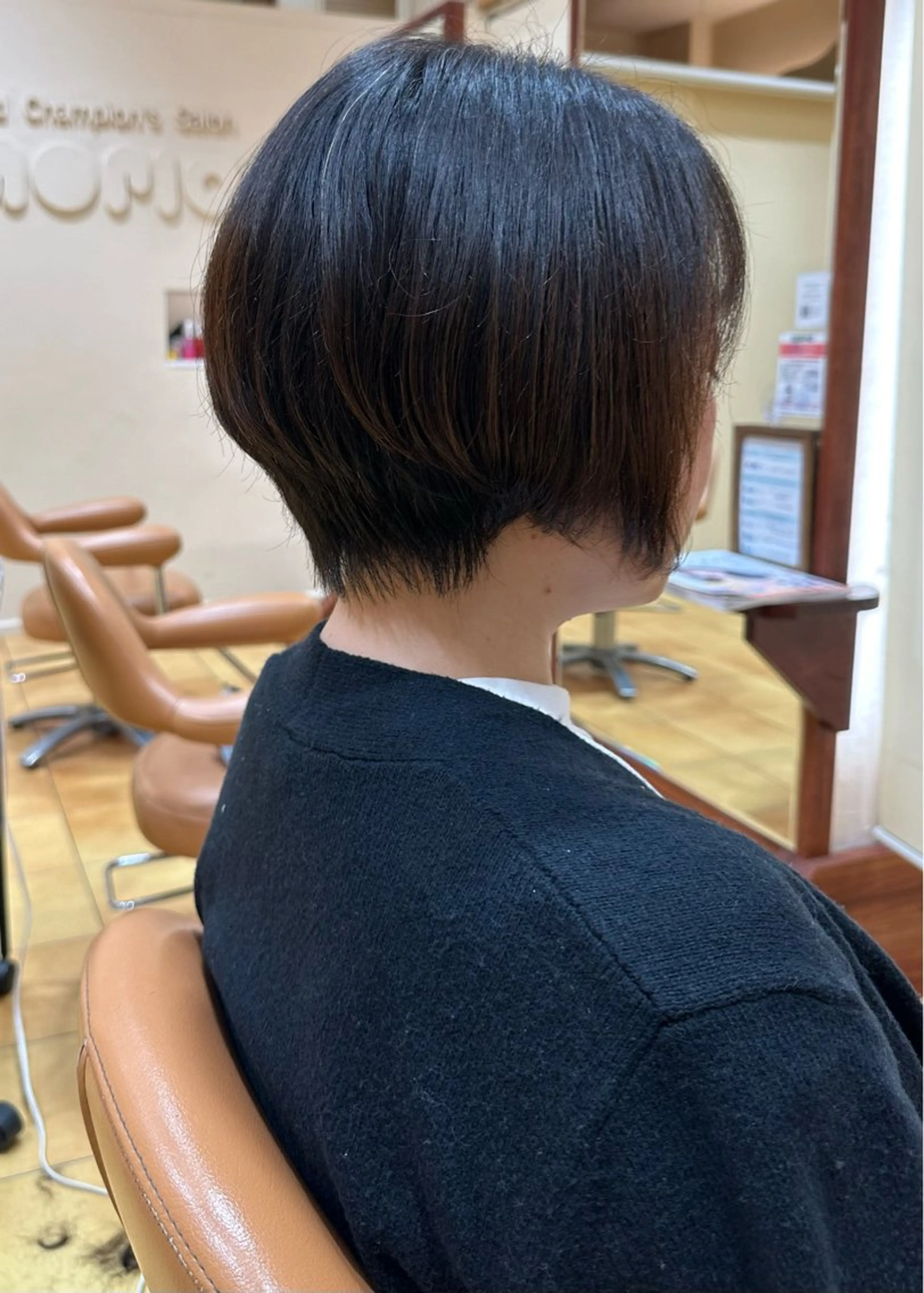 ショート ショートボブ ボブ ショートヘア 縮毛矯正 カット とうい/パーマボブ/ くせ毛/丸みボブのヘアスタイル