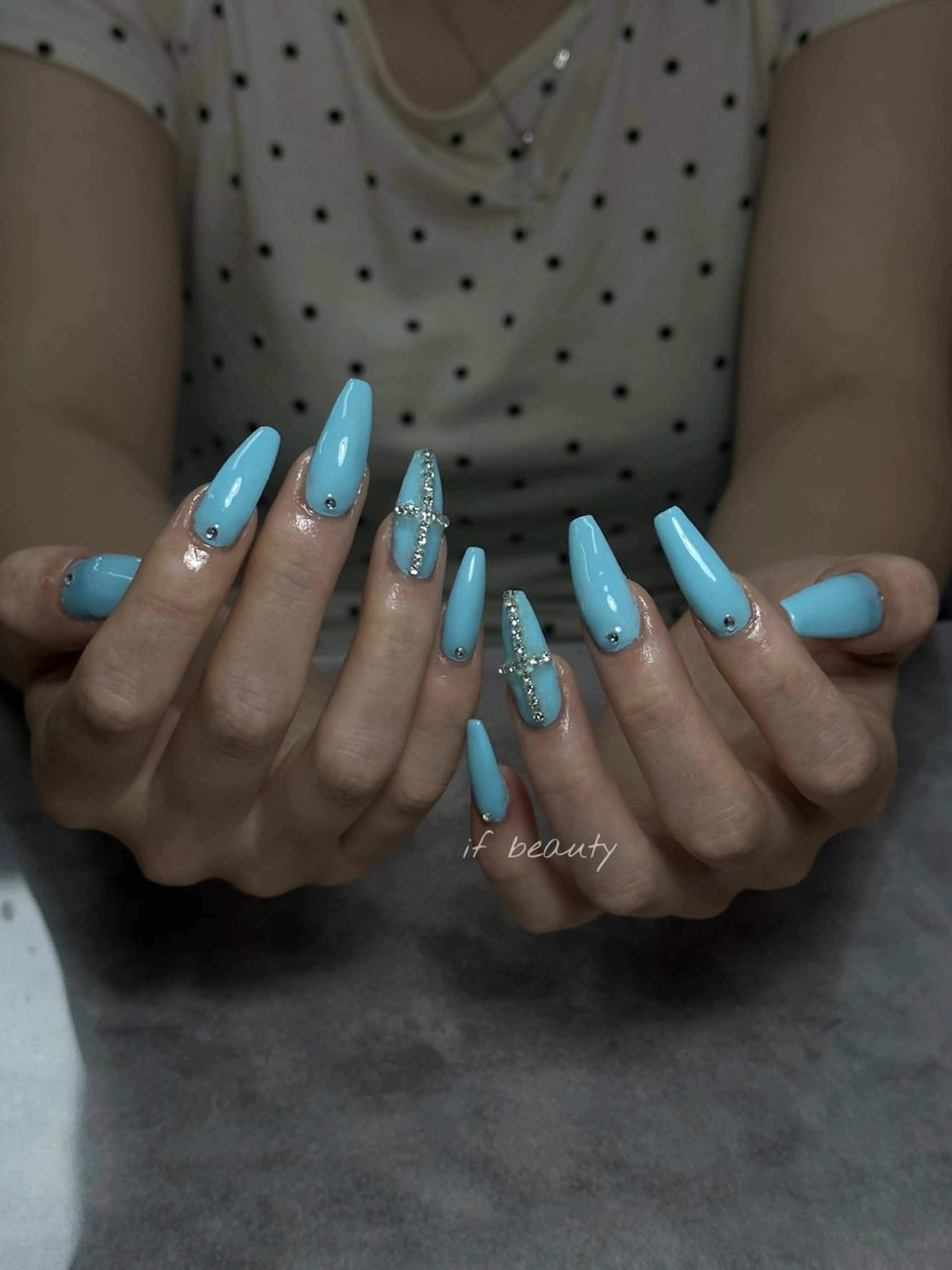 ネイル アートネイル ジェルネイル グラデーション パラジェル ワンホンネイル ハンドネイル if Hair＆Nail Salon所属・IKA /海外ネイル /個性派/ワンホンのネイルデザイン