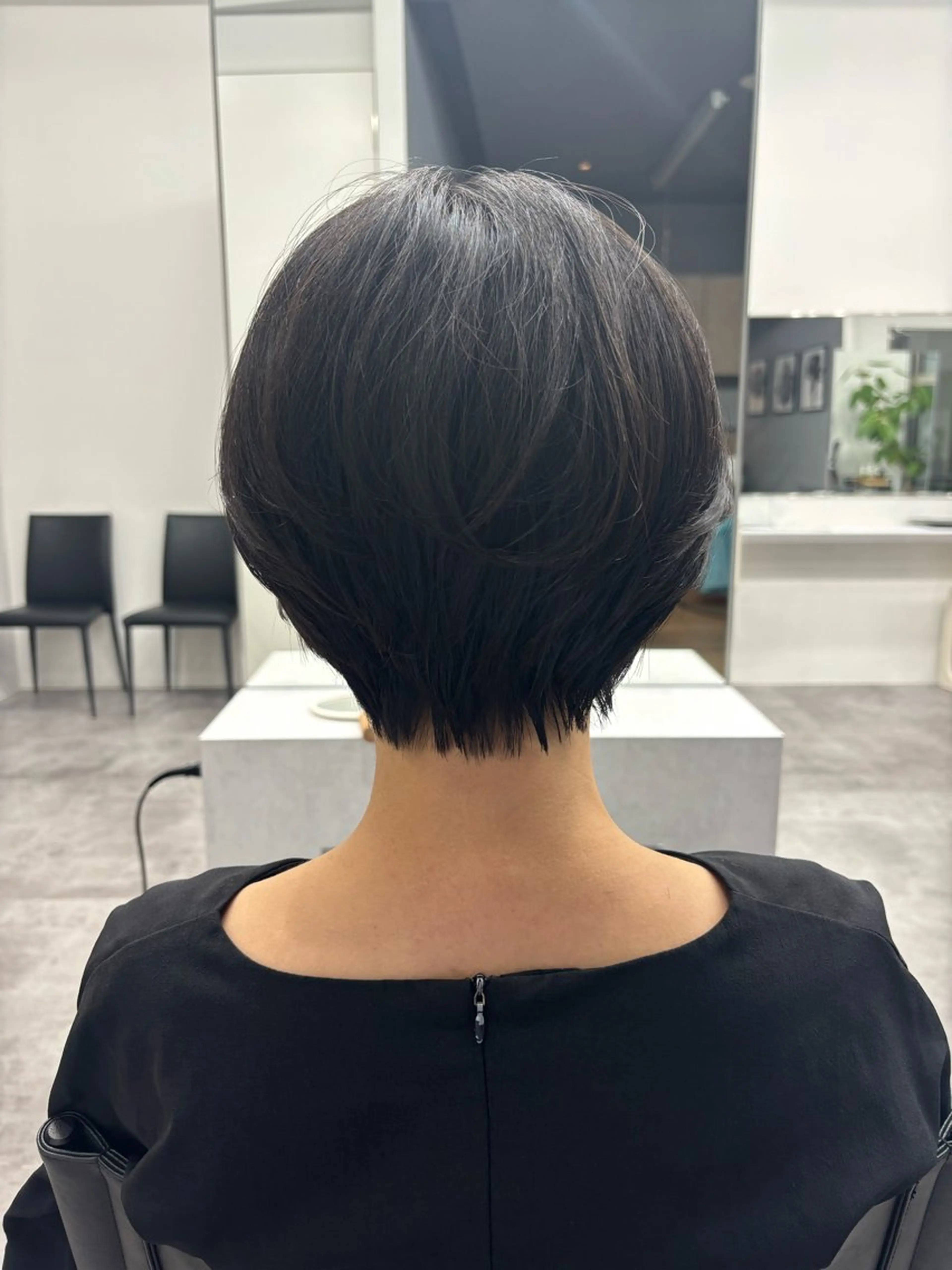 ショート カラー ヘアアレンジ マエダ アズミ🌱のヘアスタイル