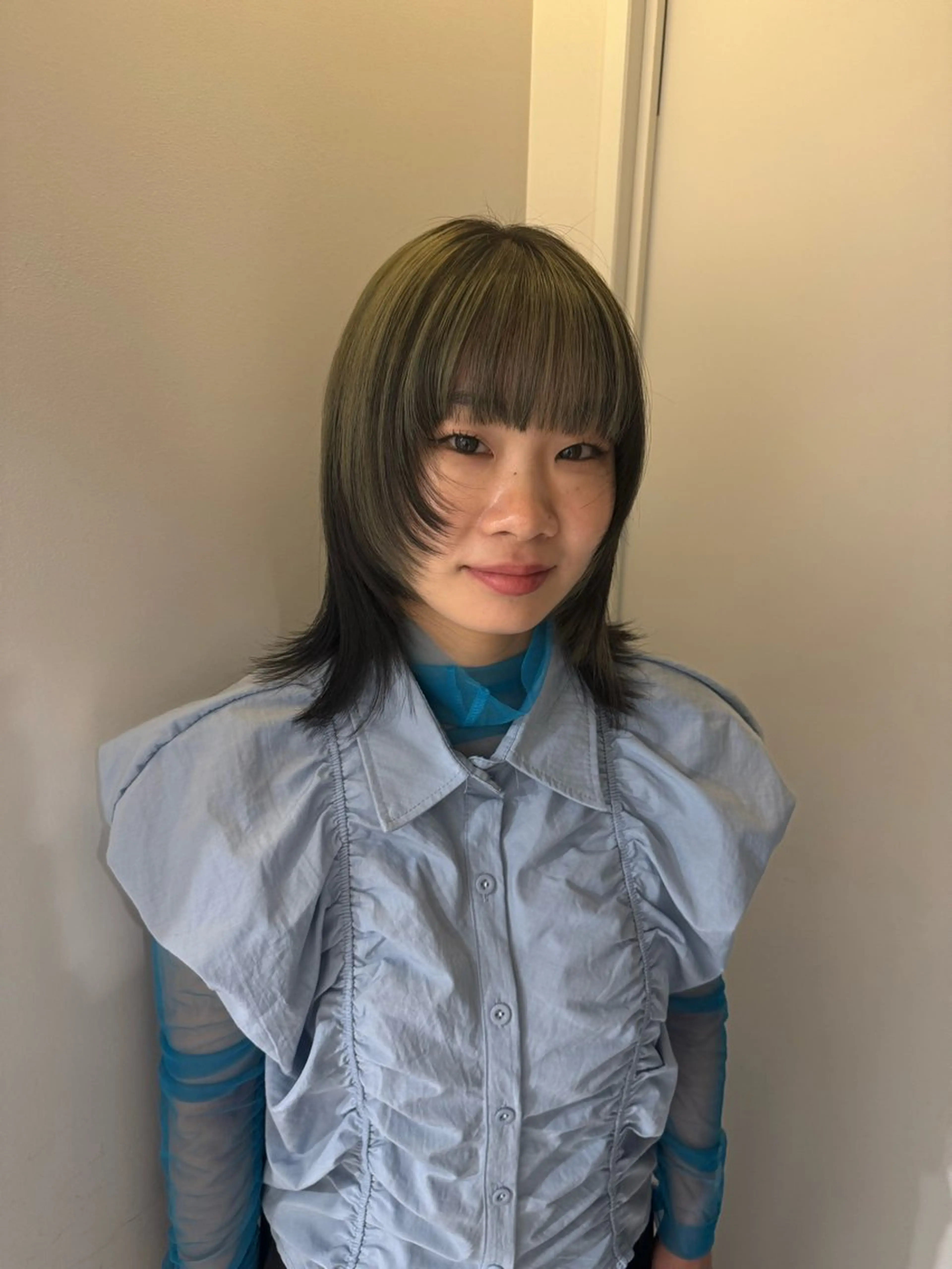 ミディアム トリートメント 中澤 眸乃のヘアスタイル