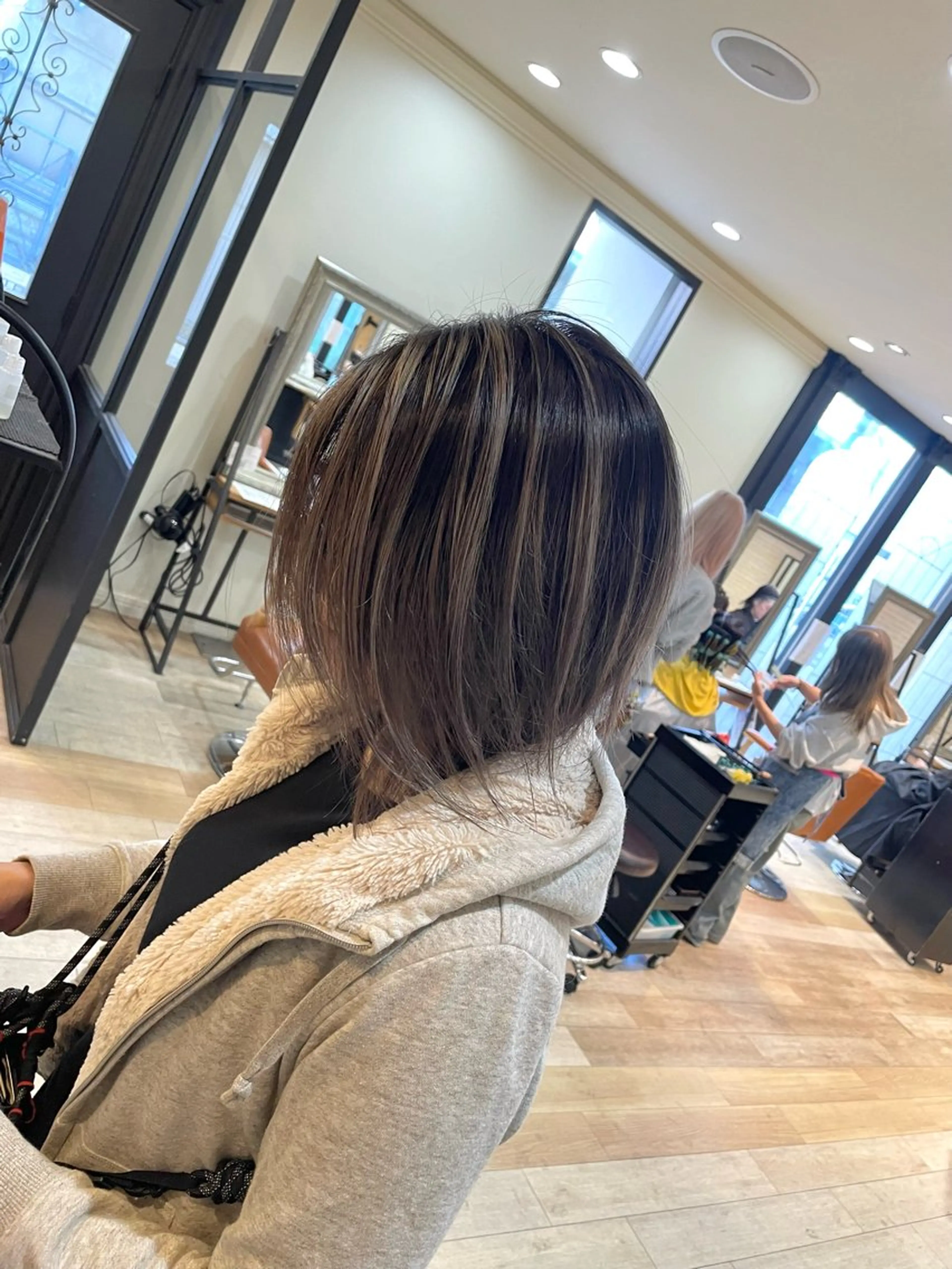 ミディアム 亀川蓮 Agu hairのヘアスタイル