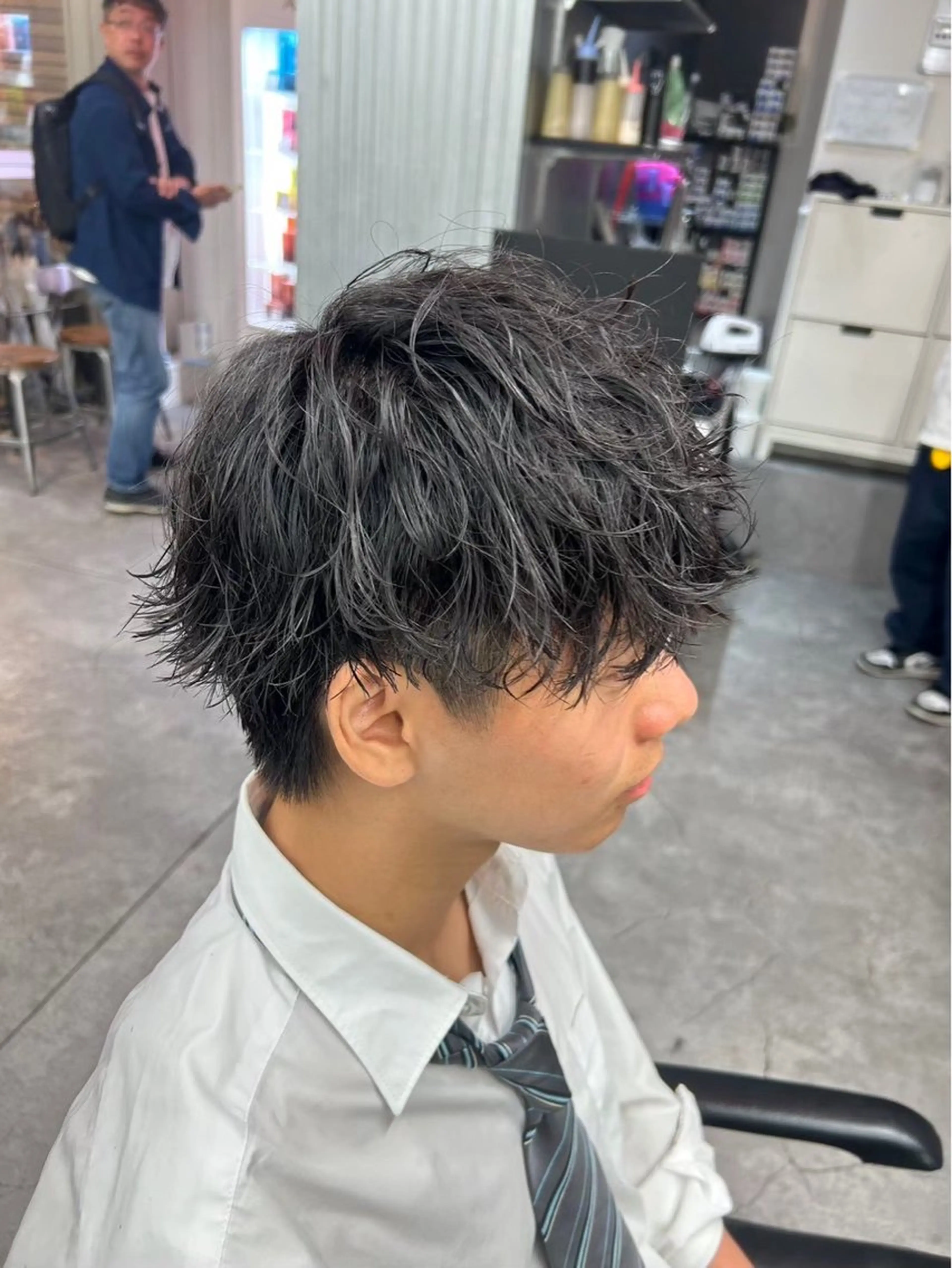 ショート パーマ メンズ カット パーマ ヘアセット 町田/波巻き/ シャドウ/メンズのヘアスタイル