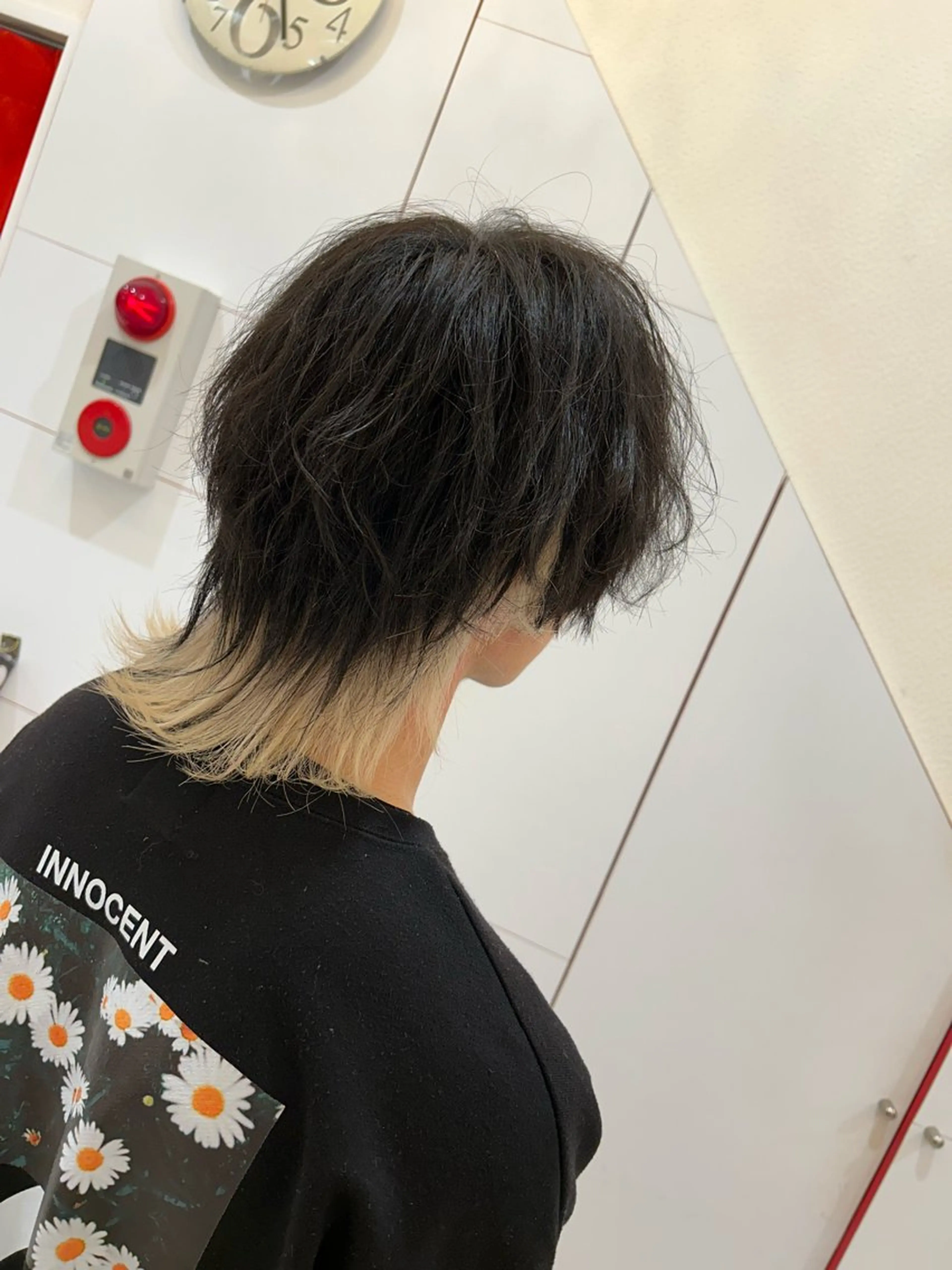 ミディアム ヘアアレンジ ウルフカット カット 今村公介 ブリーチ特化、派手髪のヘアスタイル