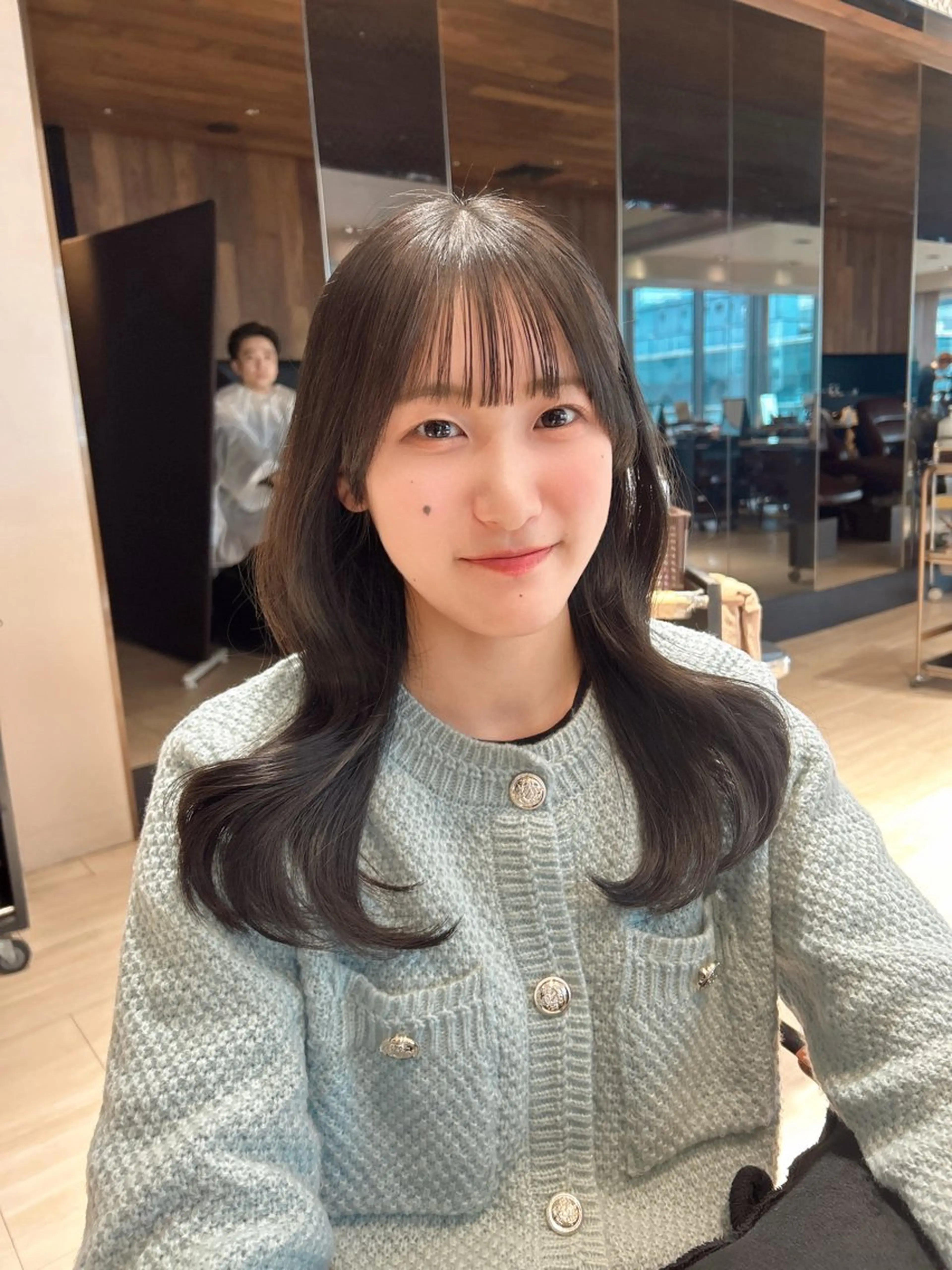 ロング 🎀大竹美侑／顔まわ りカット／レイヤーのヘアスタイル