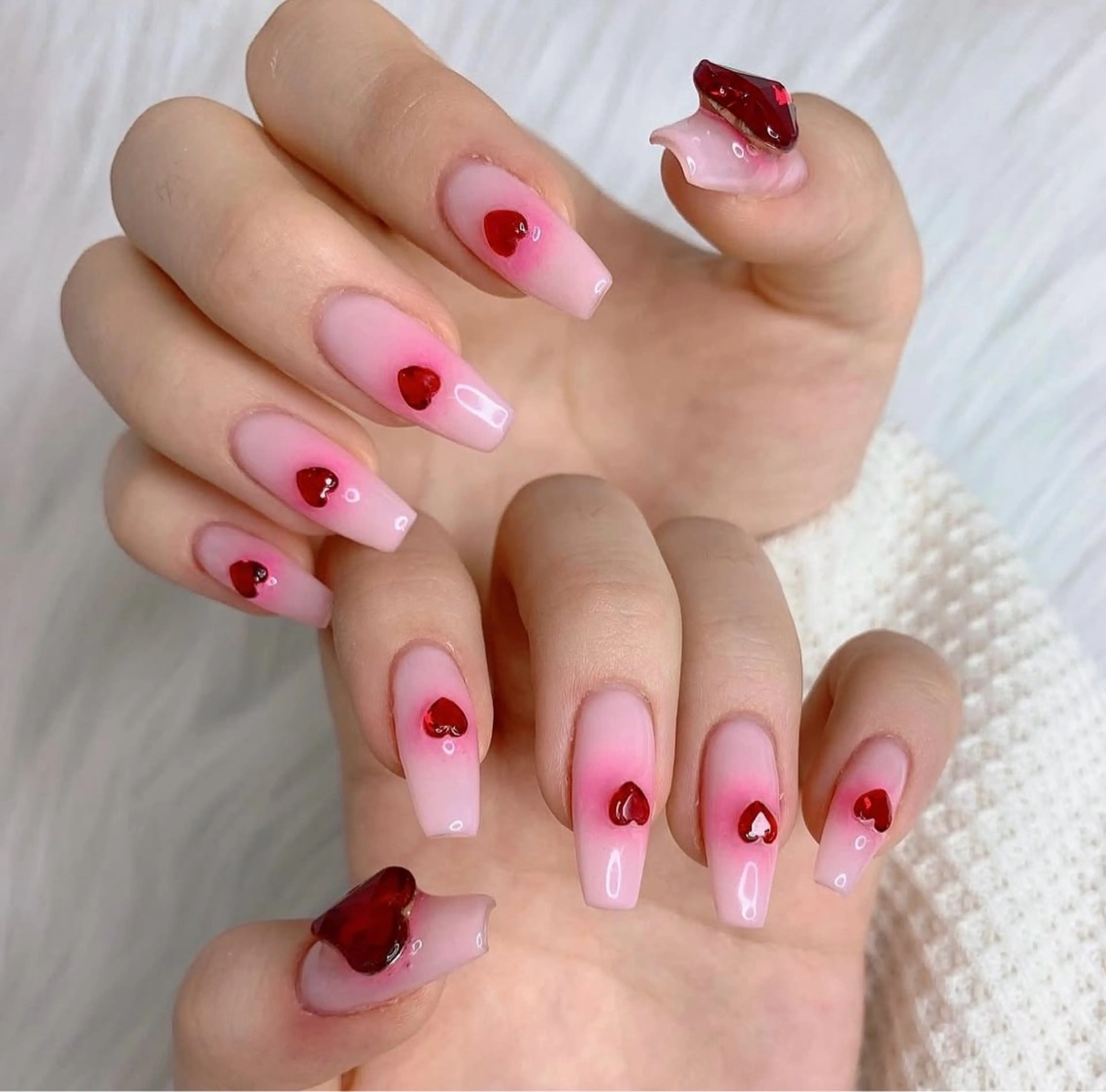 ネイル アートネイル 長さ出し ガーリー 韓国ネイル 持ち込み ハンドネイル Rin Nail所属・Emi Nailのネイルデザイン