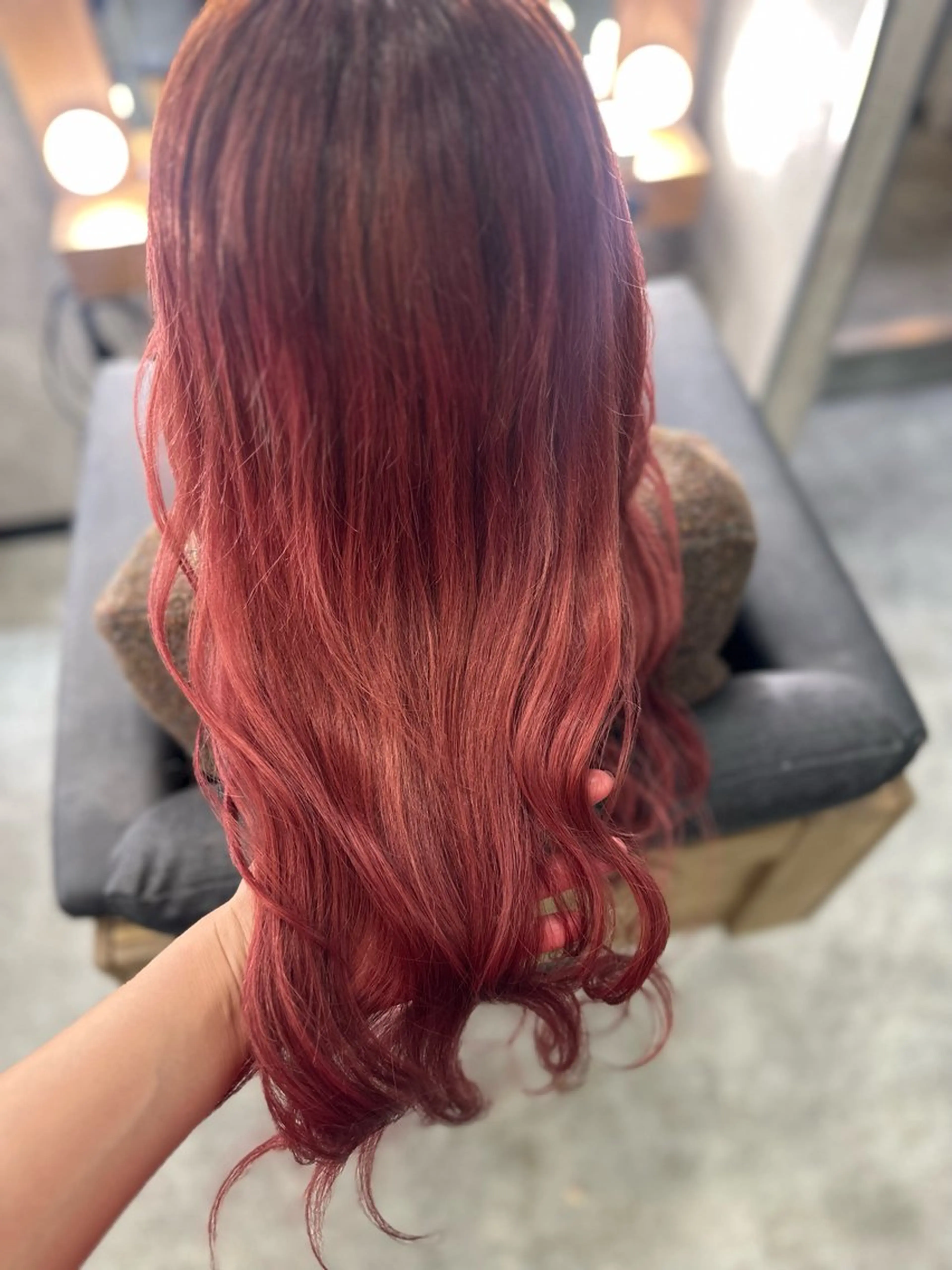 ロング ヘアカラー トリートメント MOURI CHISATOのヘアスタイル