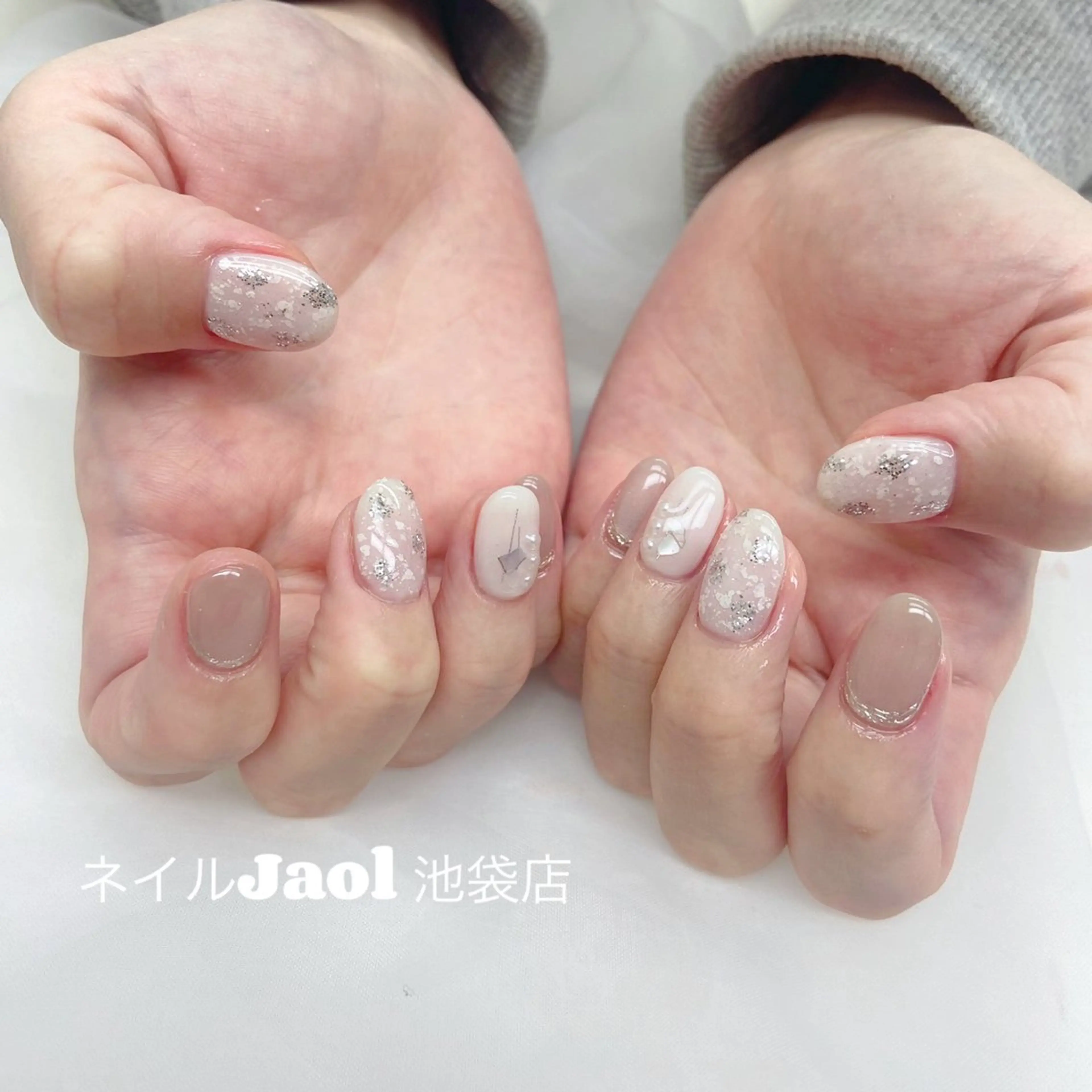 ミディアム ハンドネイル nail jaol池袋店所属・ネイルJaol 池袋のネイルデザイン