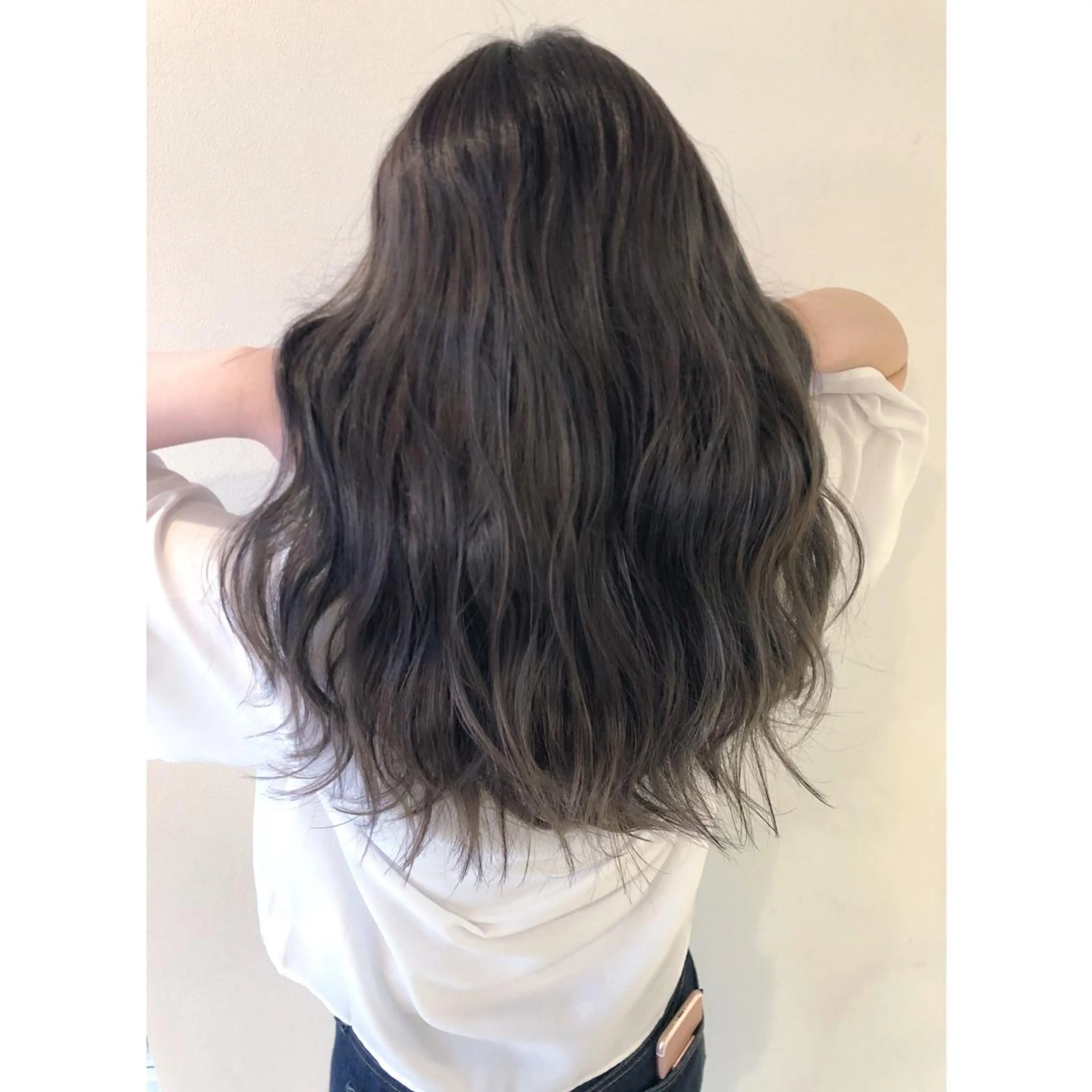 ロング カラー アッシュ イルミナカラー ラベンダーカラー ピンクカラー ピンクアッシュ ママ美容師 マリンさんのヘアスタイル