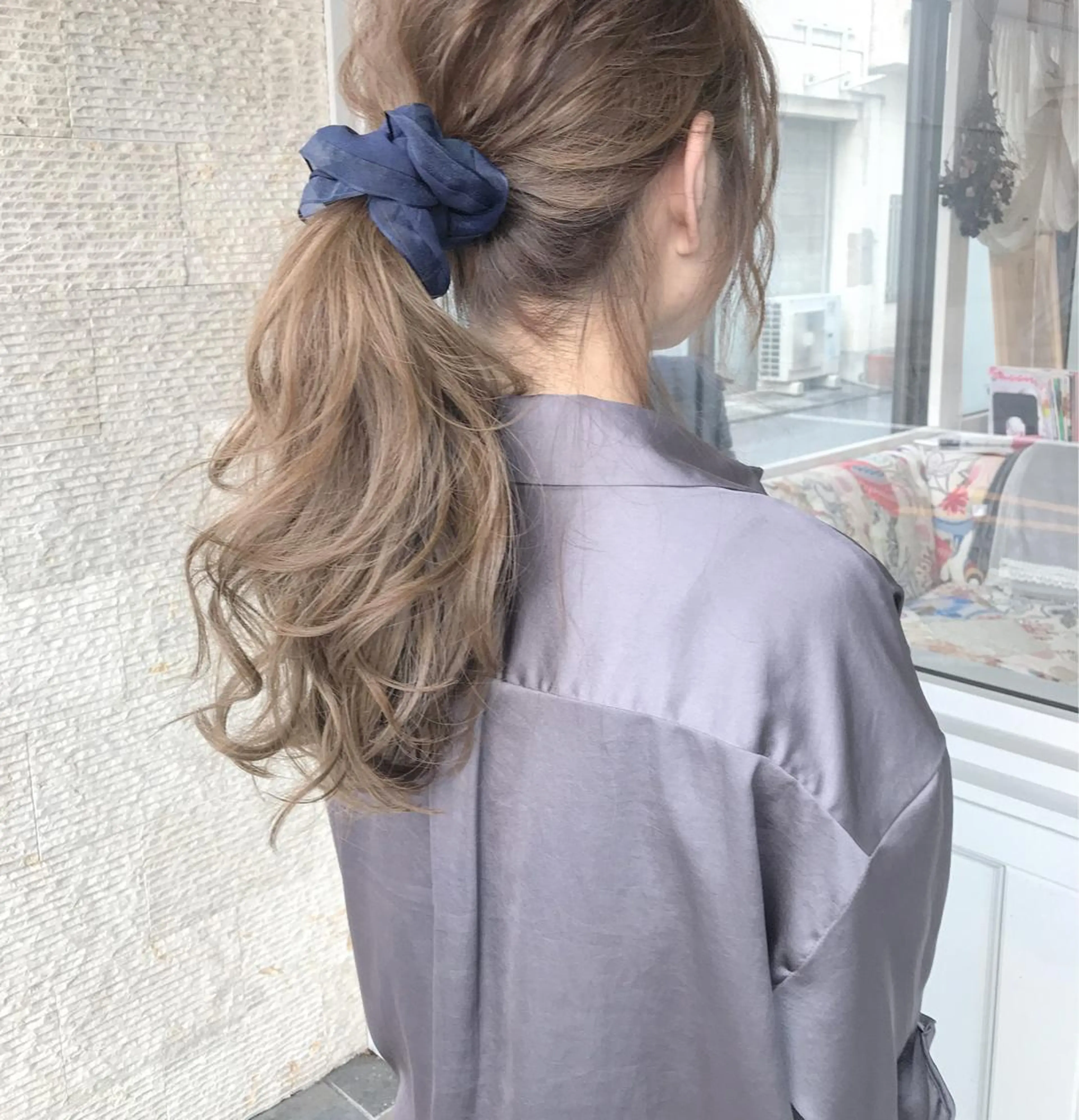 セミロング カラー ヘアアレンジ ブリーチ グラデーションカラー ハイライトカラー ハイライト おくれ毛 Mariana/ 鶴原-ハイライトのヘアスタイル