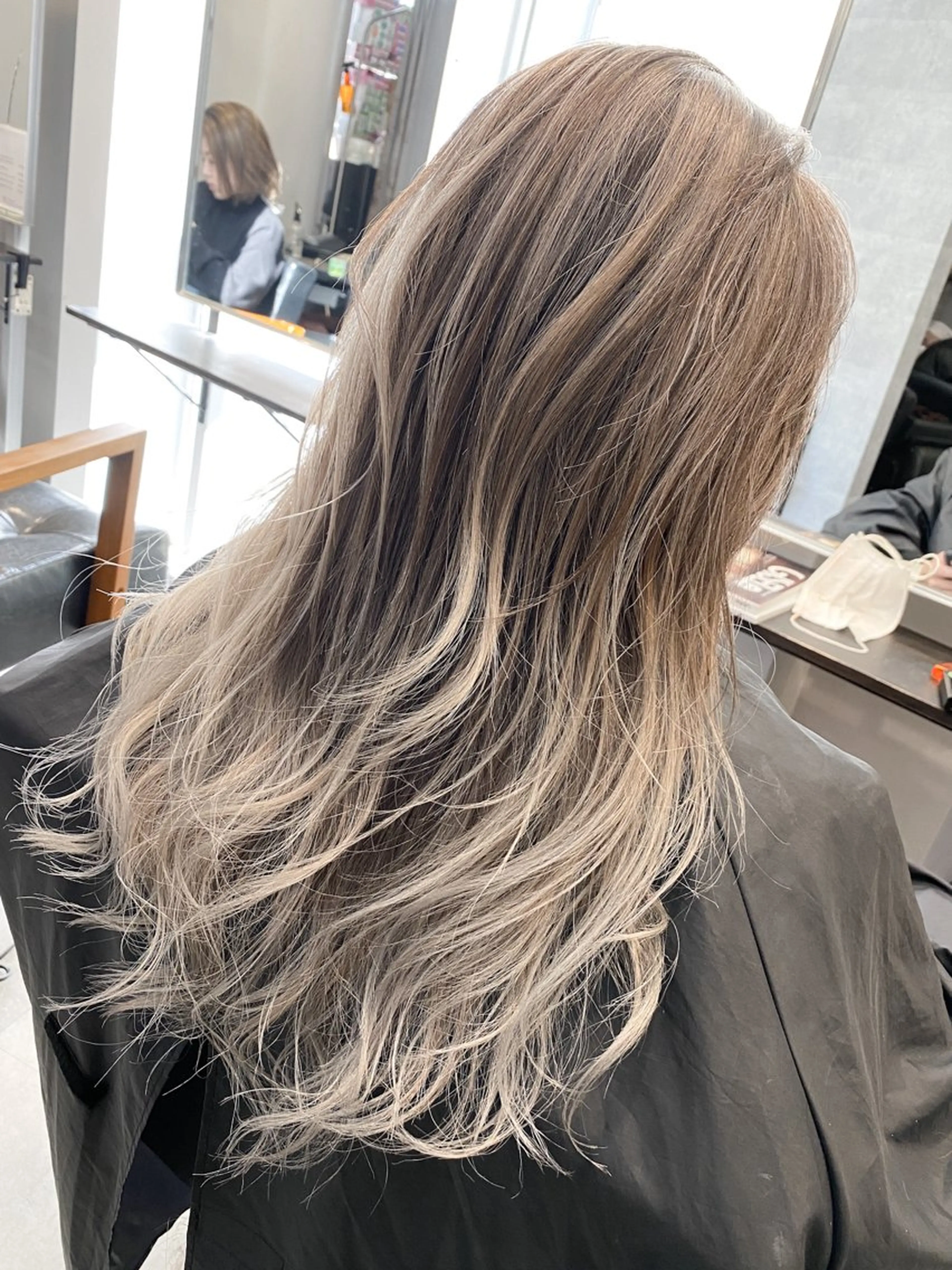 セミロング レイヤーカット 'oli所属・難波'oli【オリ】 美容室のヘアスタイル