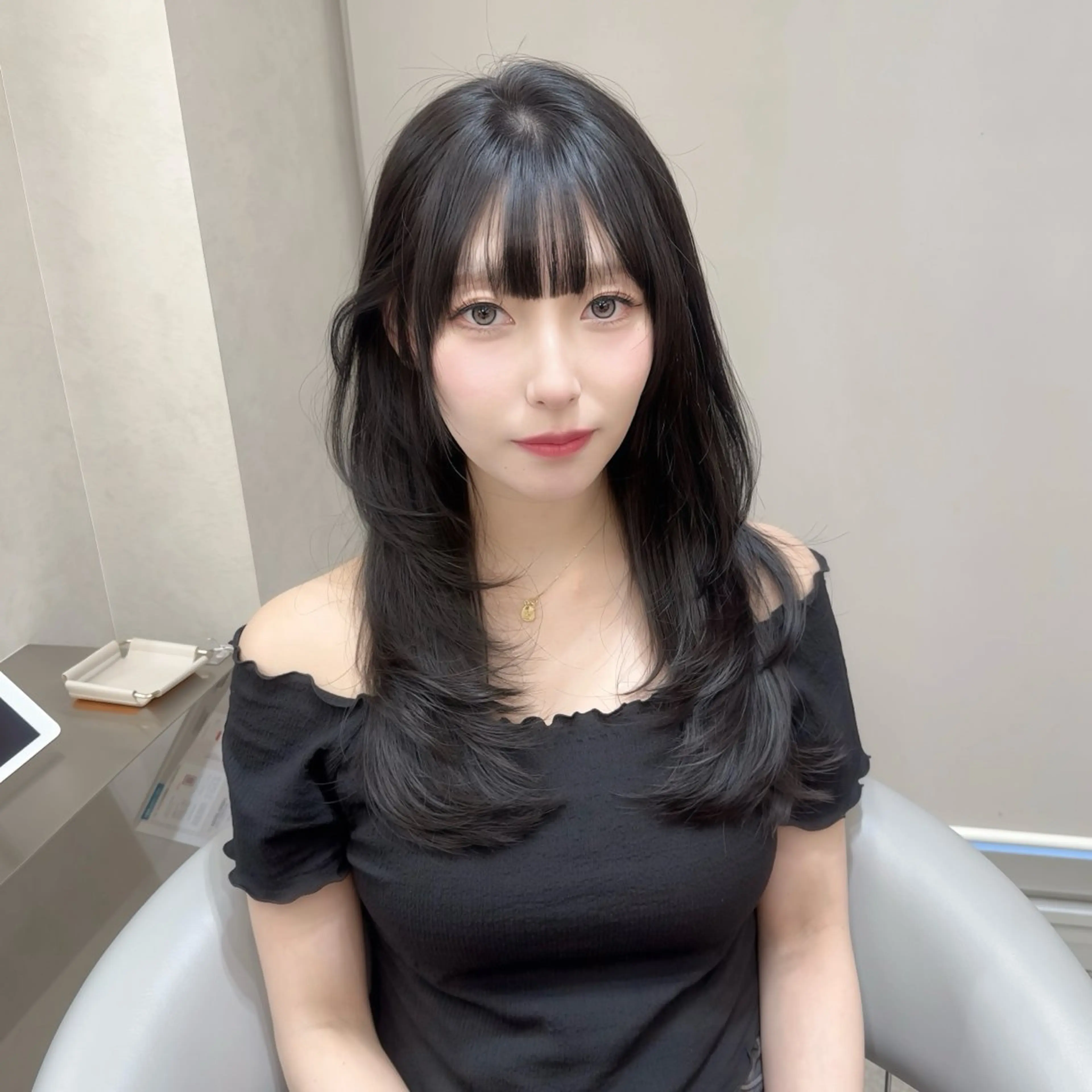 ロング レイヤーカット トリートメント カット トリートメント LARME by sea所属・hina🎀新宿/ エクステ/girlyのヘアスタイル