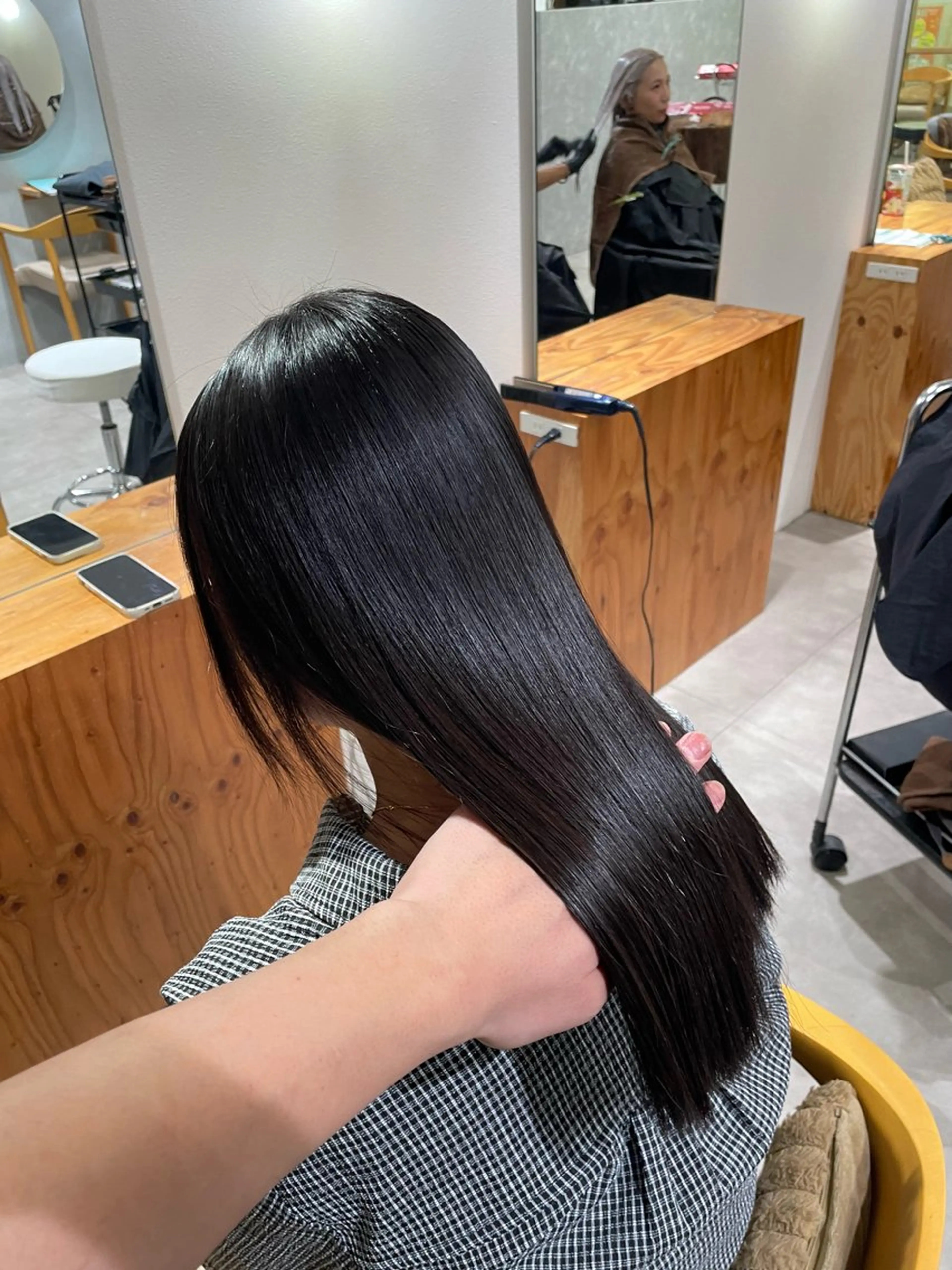 【クセが気になる方★驚きの艶感/柔らかさ】縮毛矯正＋ブロー★☆9500円の写真