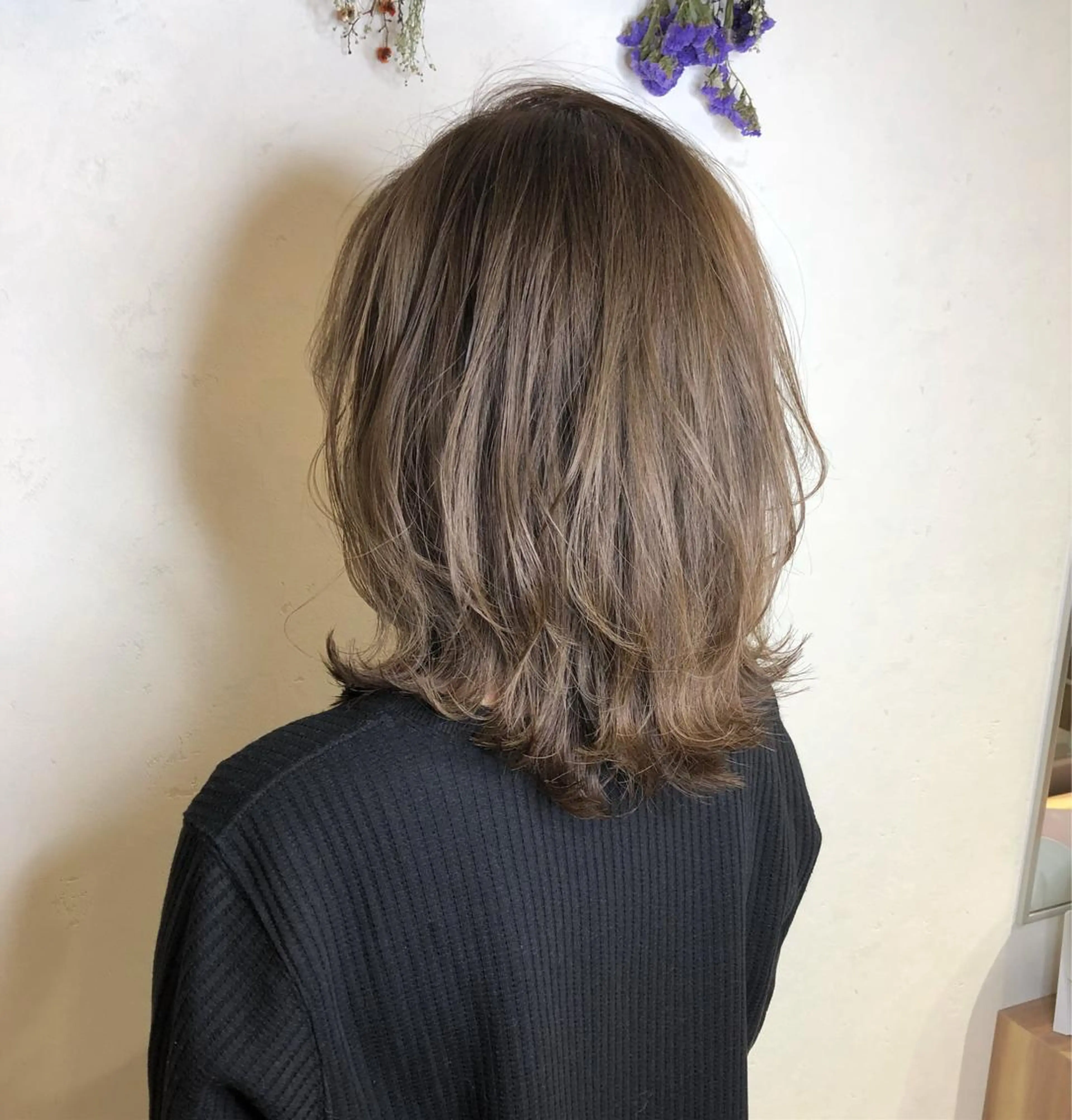 ミディアム ハイライト ヘアカラー トリートメント 青山 早希🐾のヘアスタイル