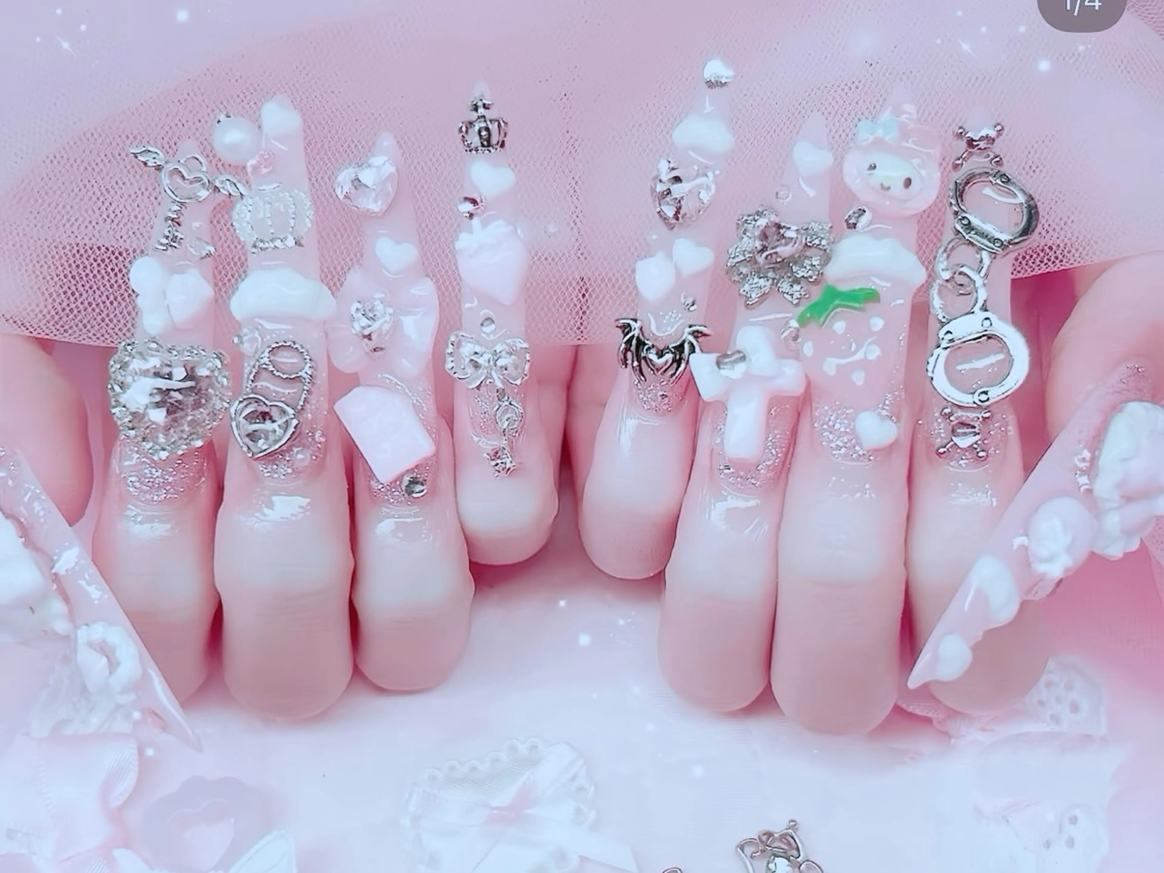 ネイル チークネイル フレンチネイル ラメ(グリッター) マグネットネイル ニュアンスネイル ハンドネイル Rin Nail所属・Rin Nailのネイルデザイン