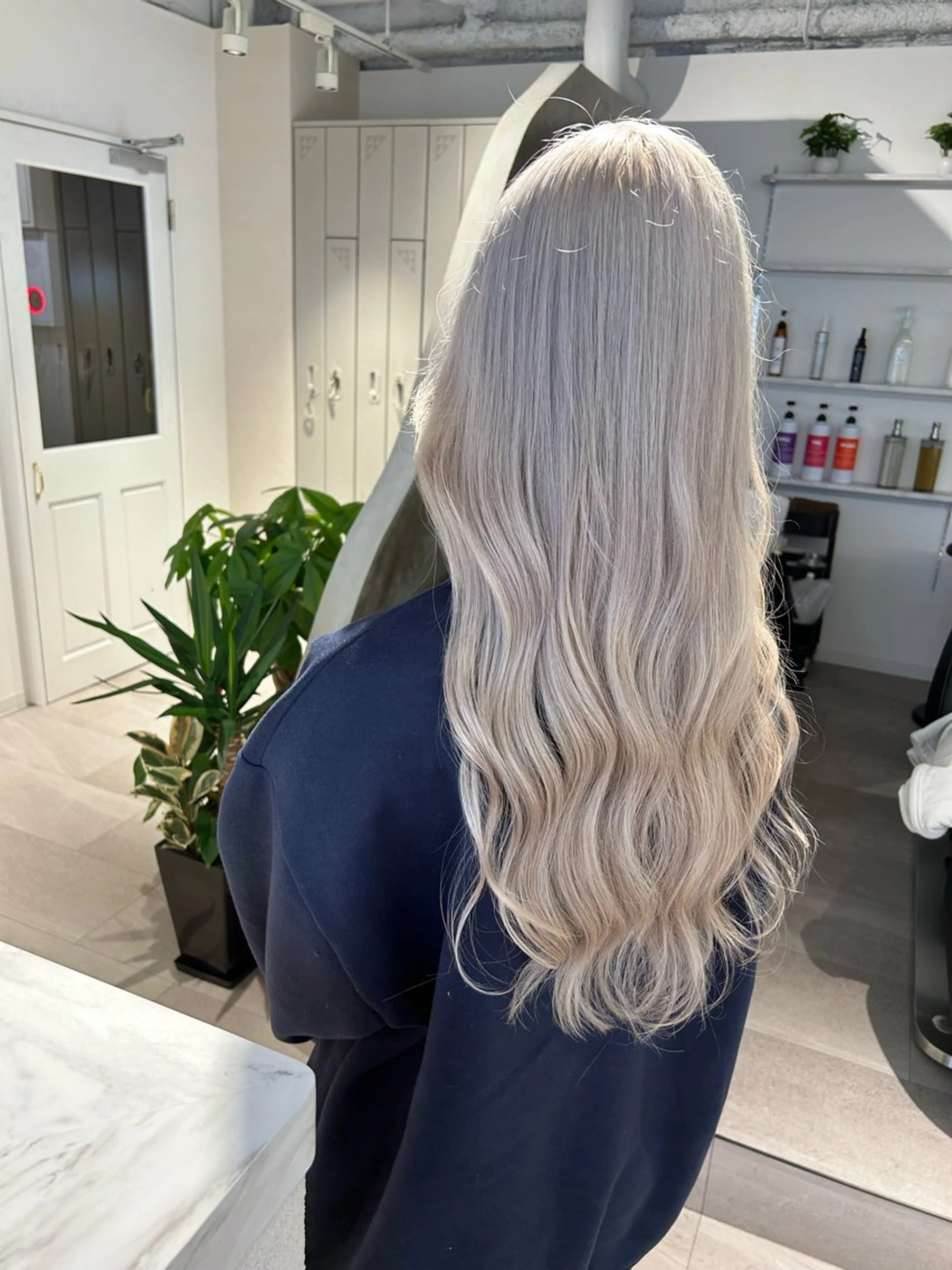 ロング ior北千住【イオール】所属・YU(ハイトーン/ ブリーチカラー)のヘアスタイル