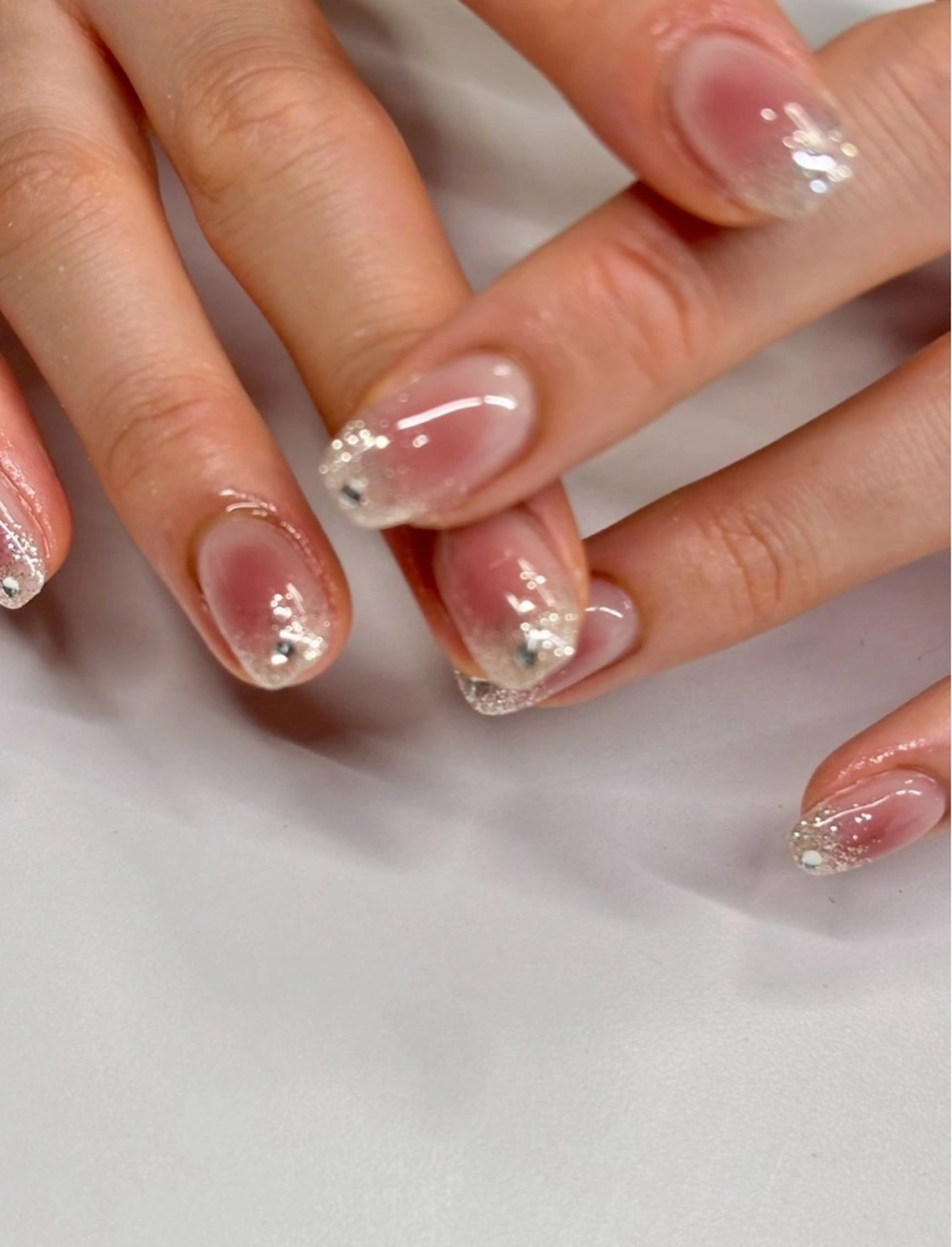 ネイル チークネイル キラキラネイル ハンドネイル iconail 下北沢 NONのネイルデザイン