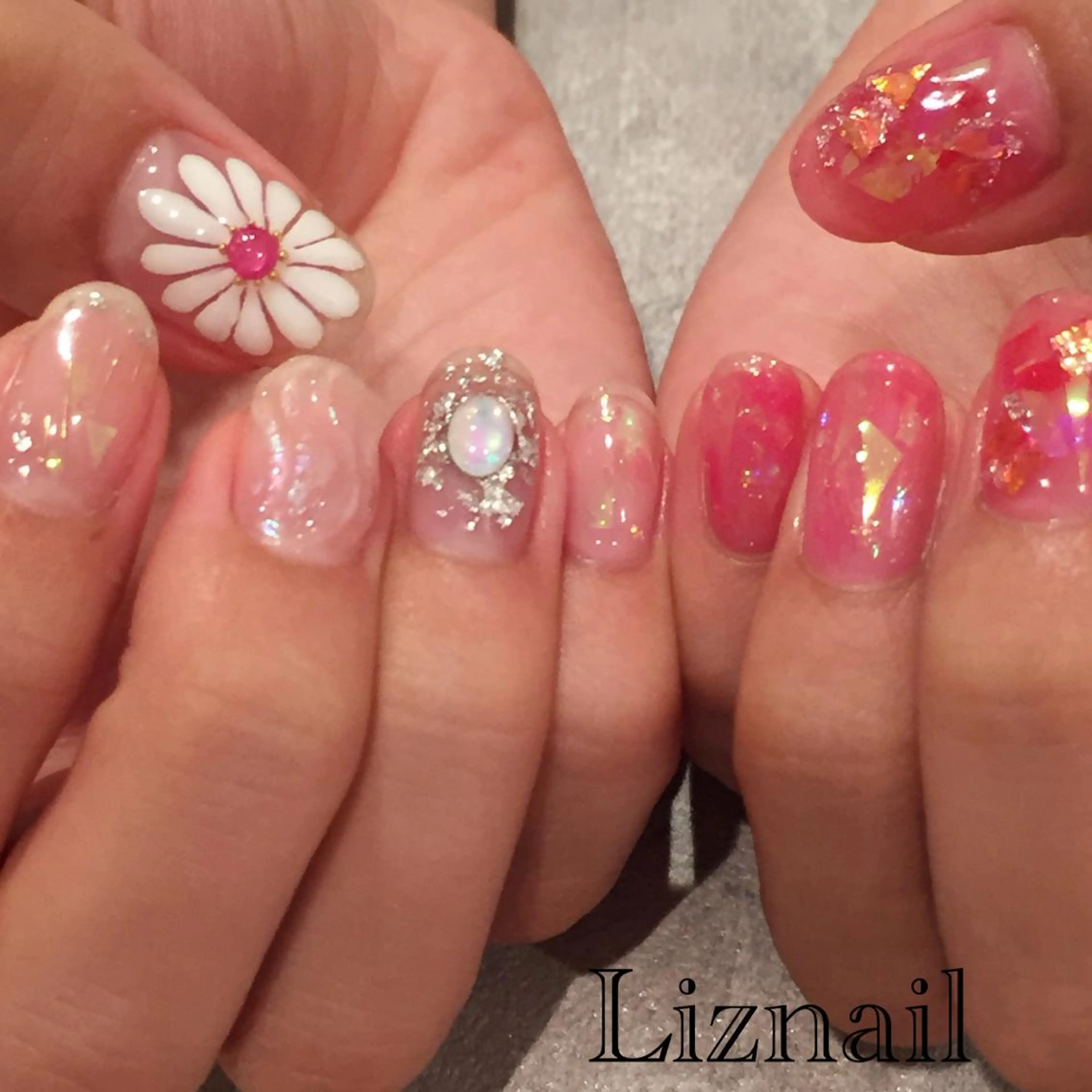 ネイル Rawr / saoriのネイルデザイン