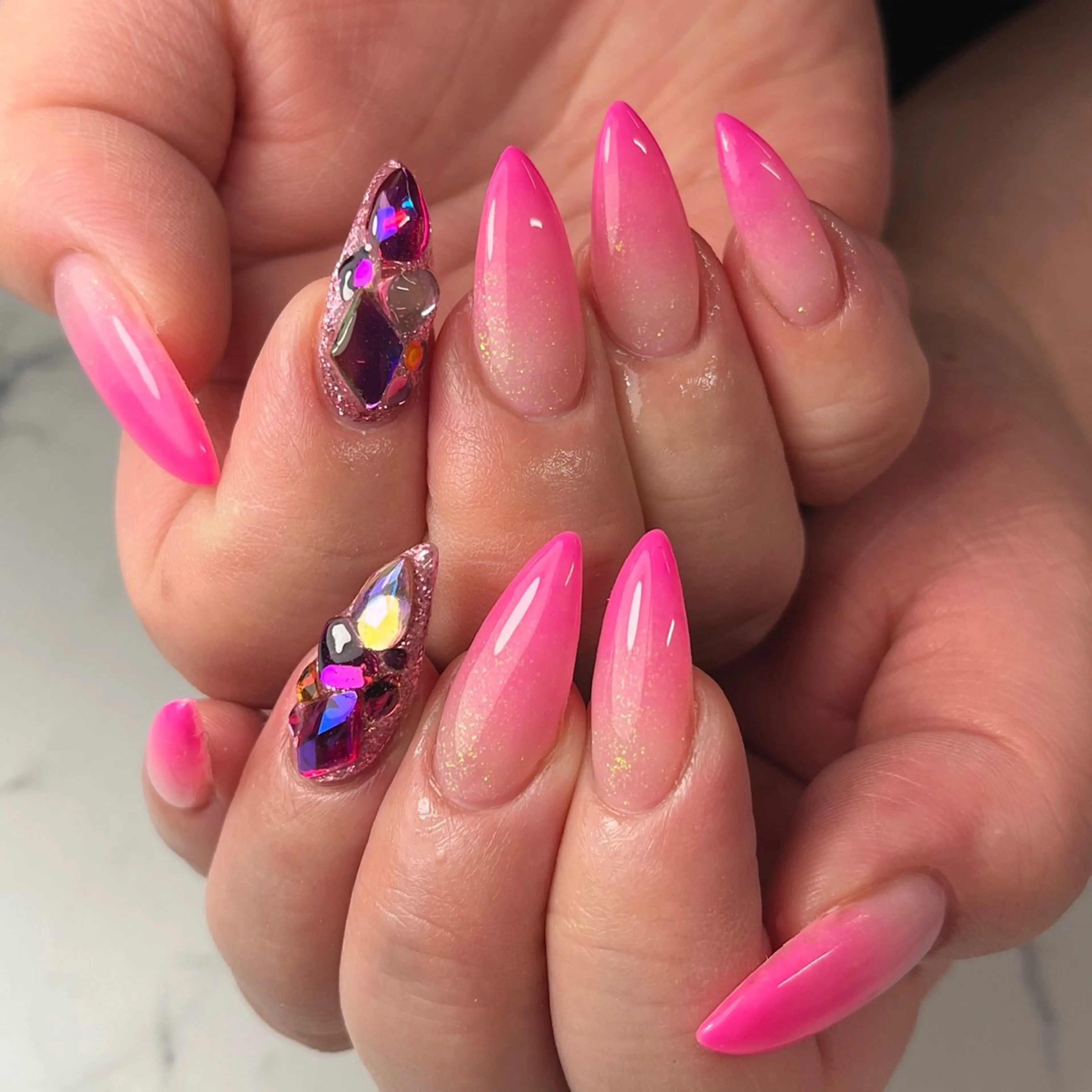 ネイル ジェルネイル グラデーション ワンカラーネイル パラジェル ピンク ハンドネイル NAIL NOWのネイルデザイン