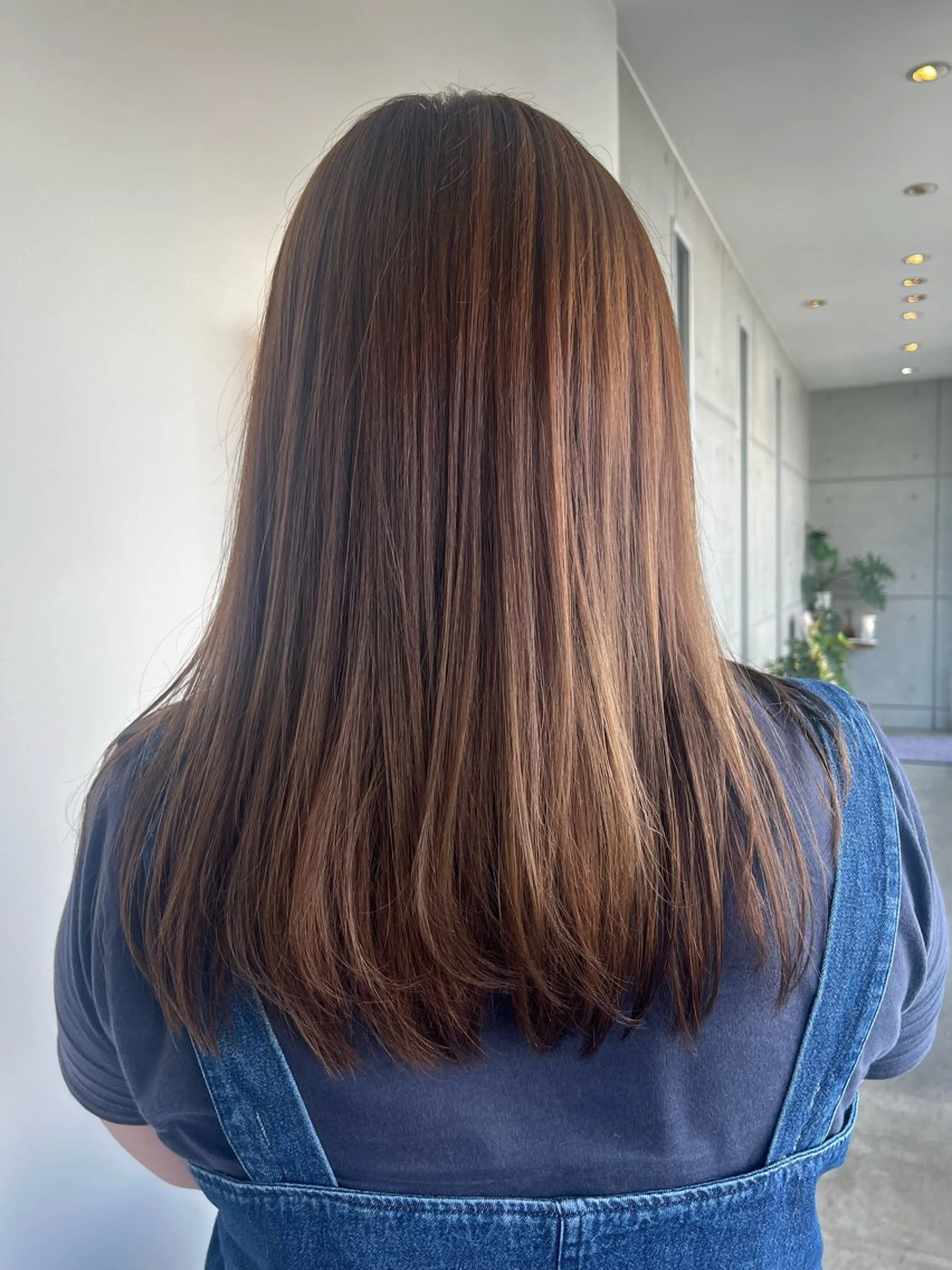 ミディアム ヘアカラー トリートメント sharon所属・おせ ちさとのヘアスタイル