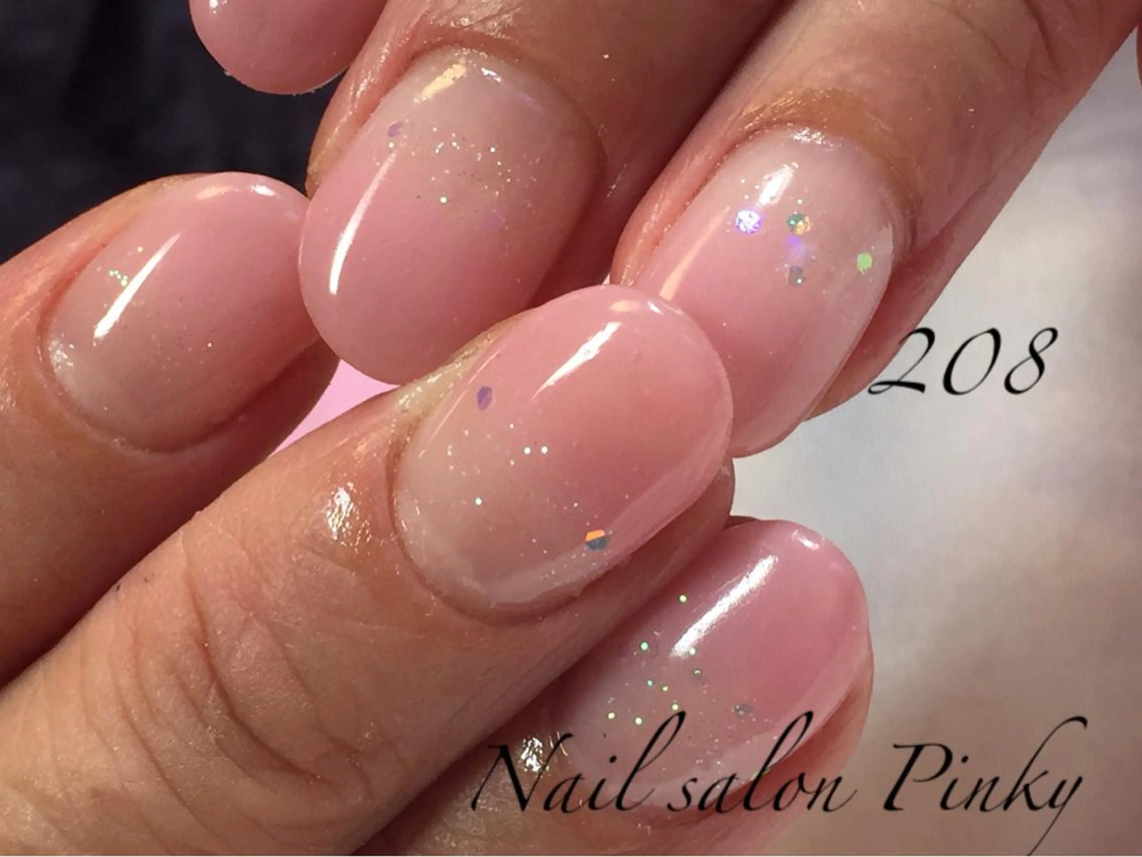 ネイル ジェルネイル グラデーション ホログラムネイル キラキラネイル ラメ(グリッター) 高野 祐紀のネイルデザイン