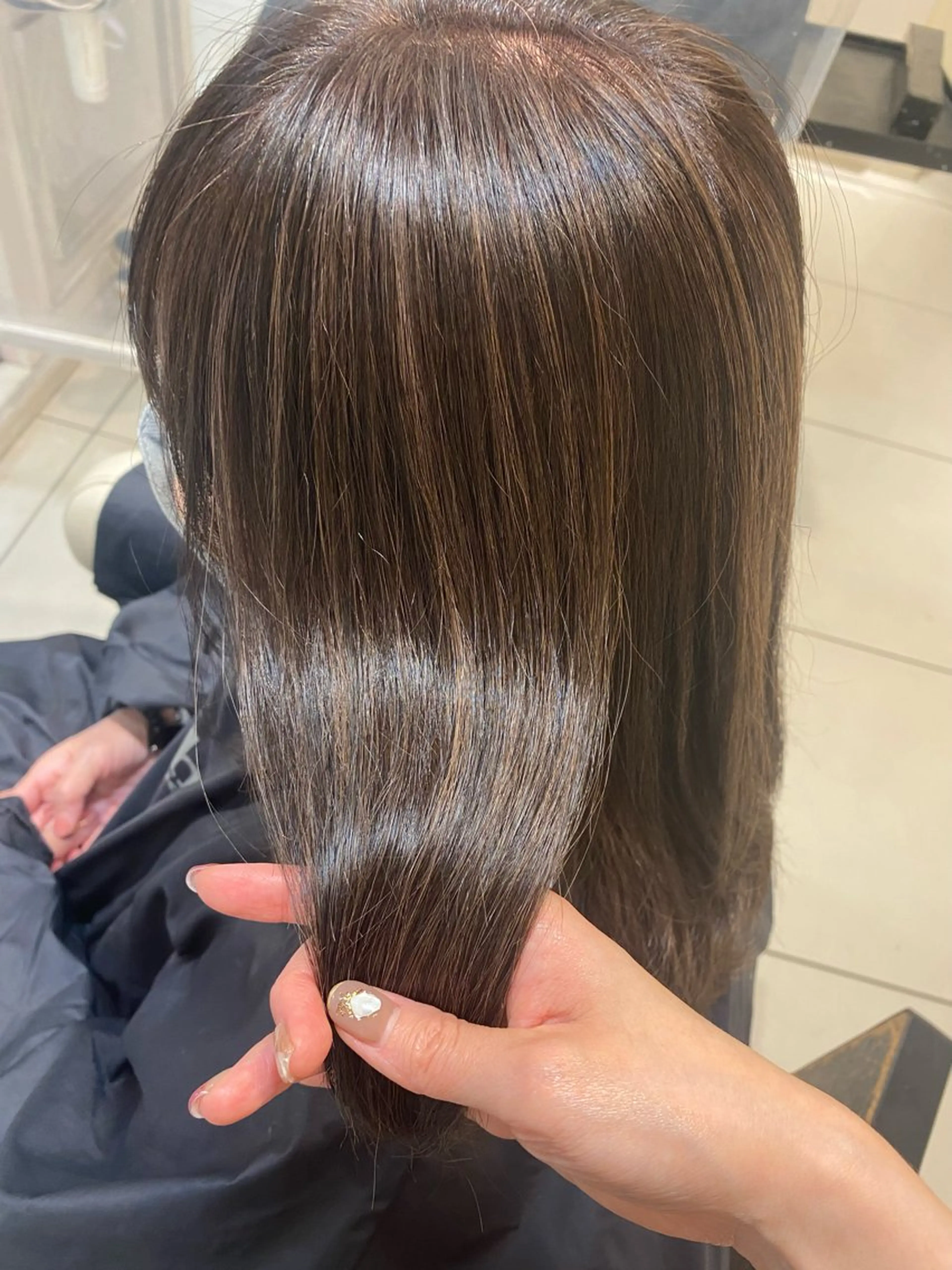 ミディアム カラー ヘアカラー 髪質改善🥂✨ Mioのヘアスタイル