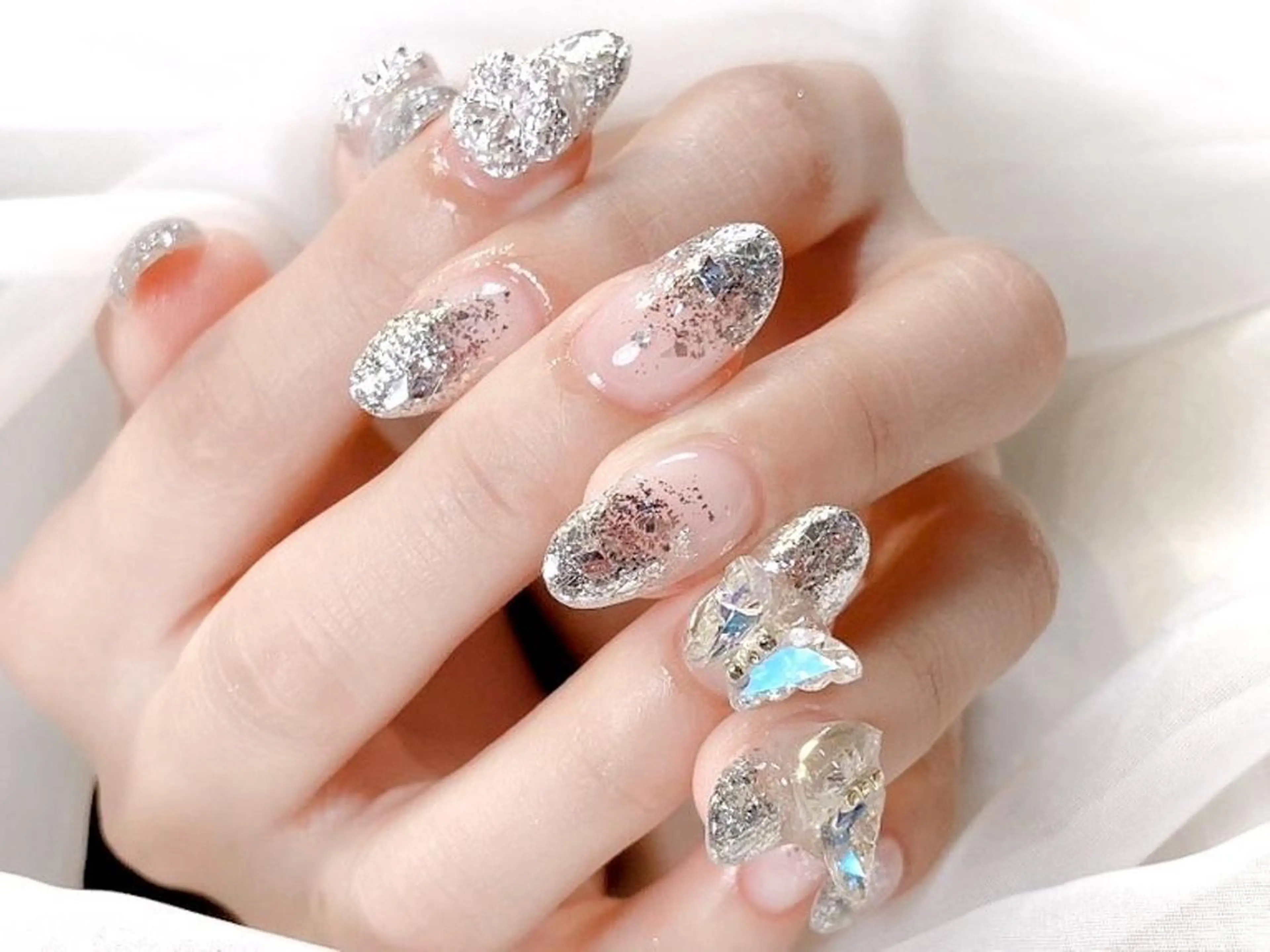 ネイル ラメ(グリッター) ラメグラデーション Salute本店 🦋仲原里佳のネイルデザイン