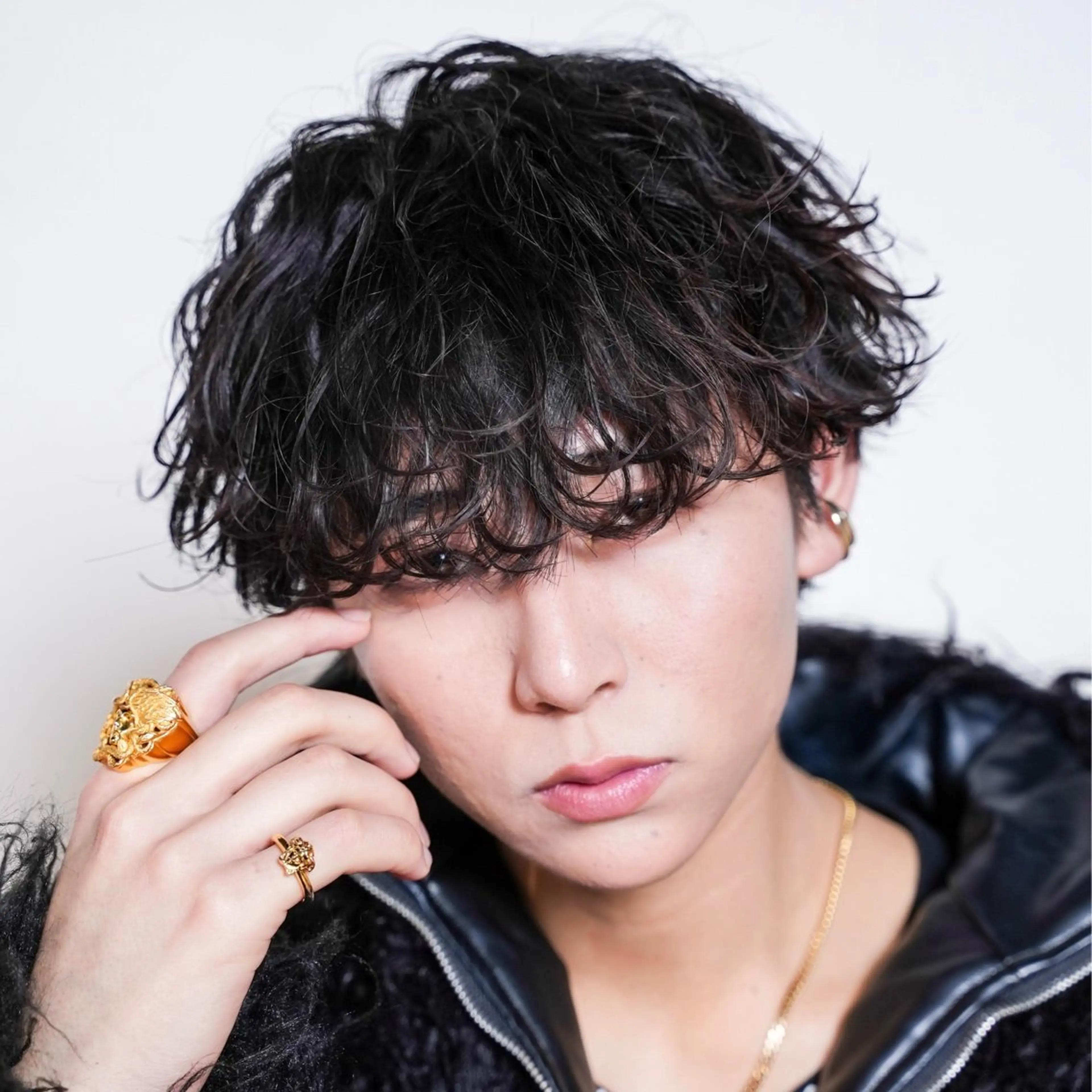 ミディアム カラー パーマ メンズ カット 🔥メンズ🔥かっこ いいが正義！代表柿崎のヘアスタイル
