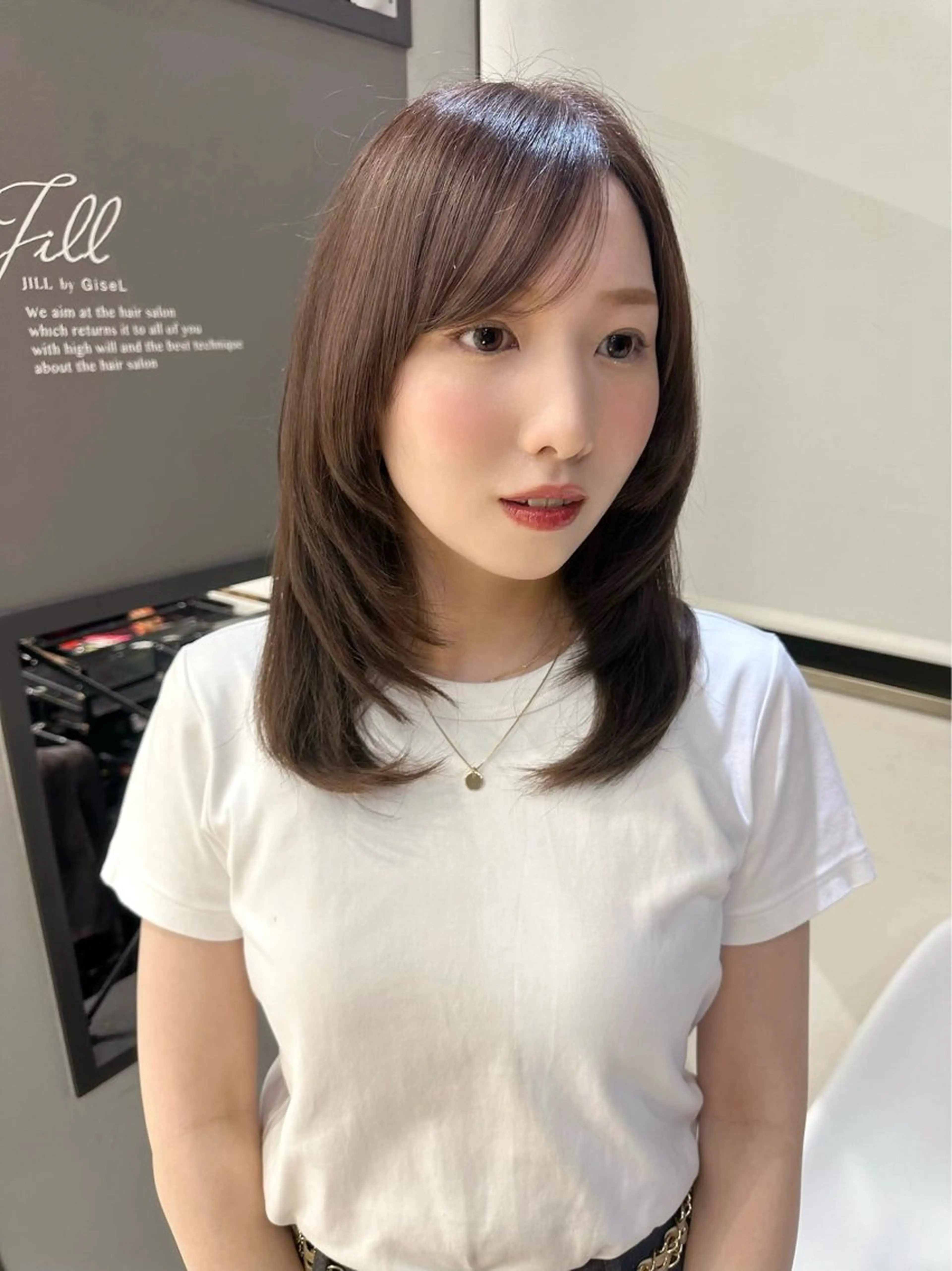 ミディアム カラー GiseL宗像所属・GiseL宗像 HiROEのヘアスタイル