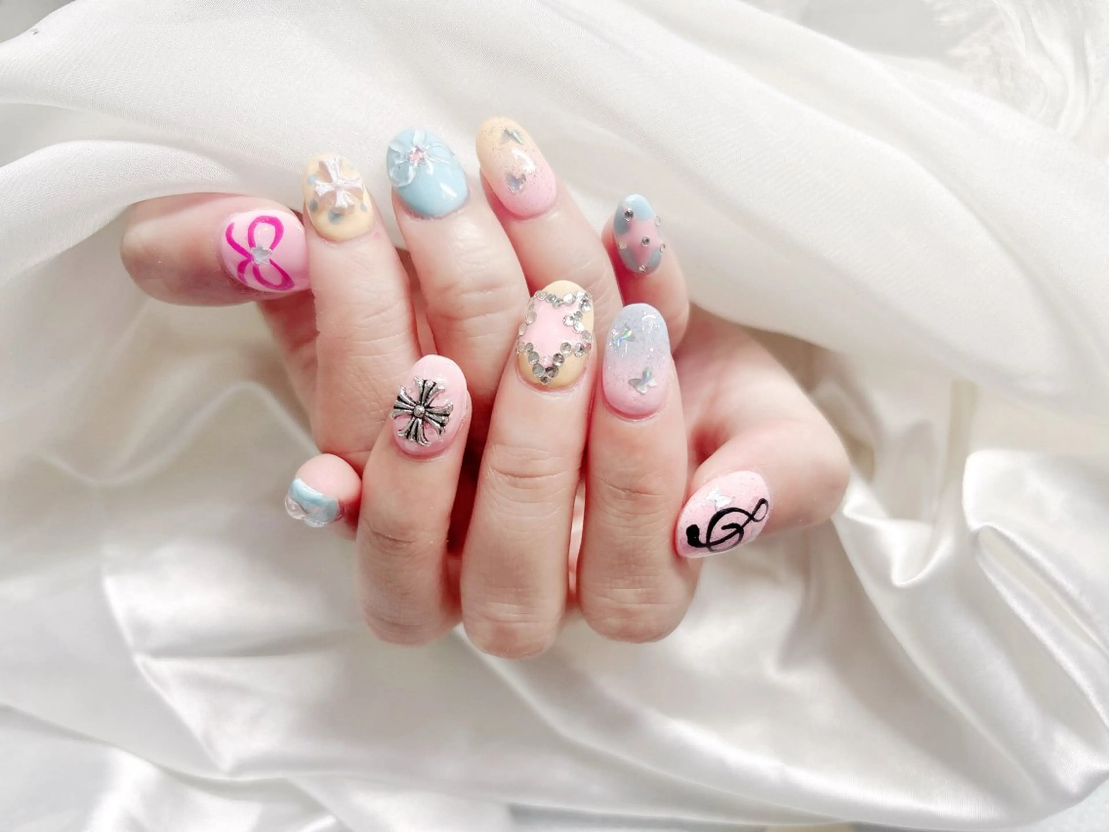 ネイル ハンドネイル 🎀CeCe 🎀nailネイルのネイルデザイン