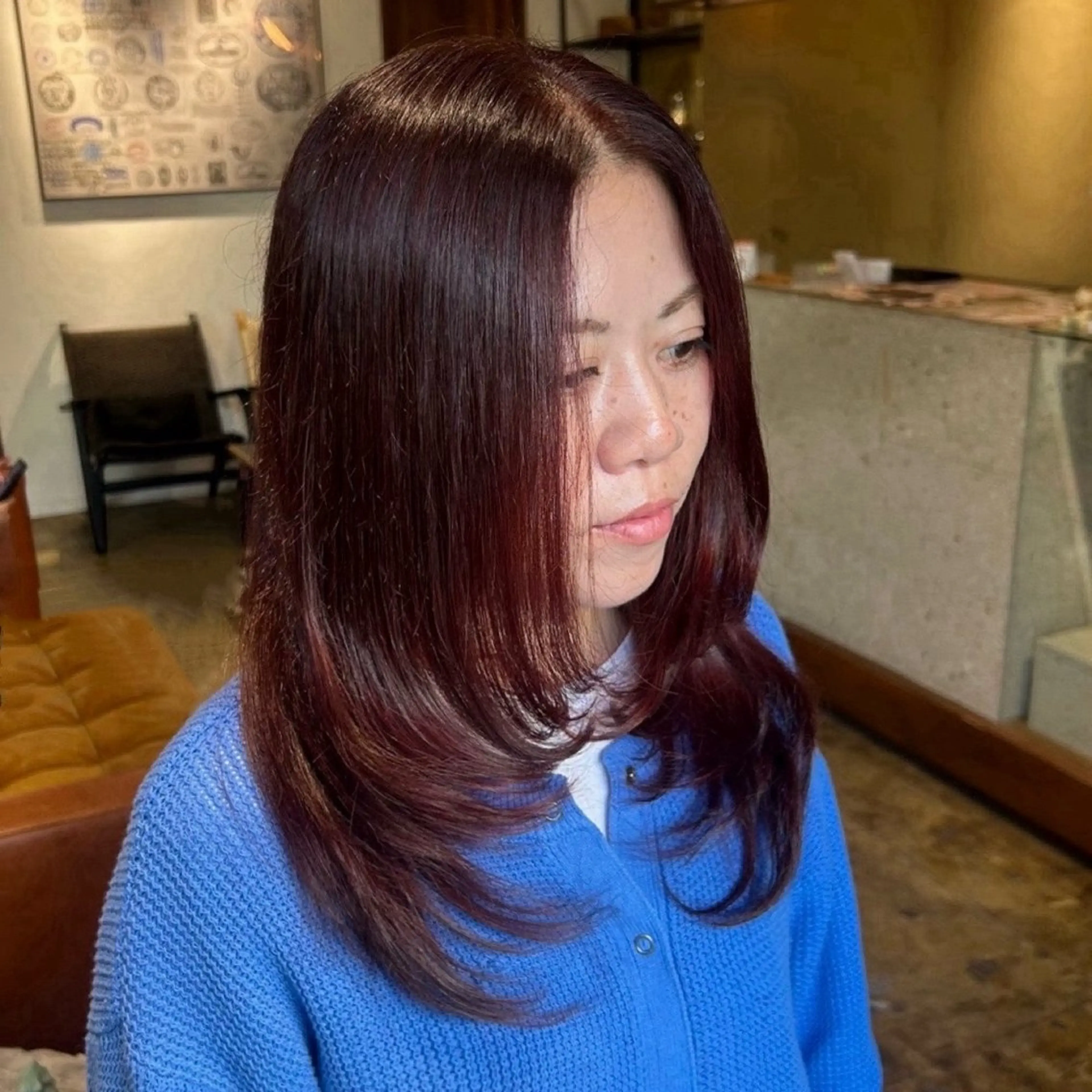 ロング カラー レッドカラー レイヤーカット カット ヘアカラー トリートメント ココナ./ 艶っぽカラーのヘアスタイル