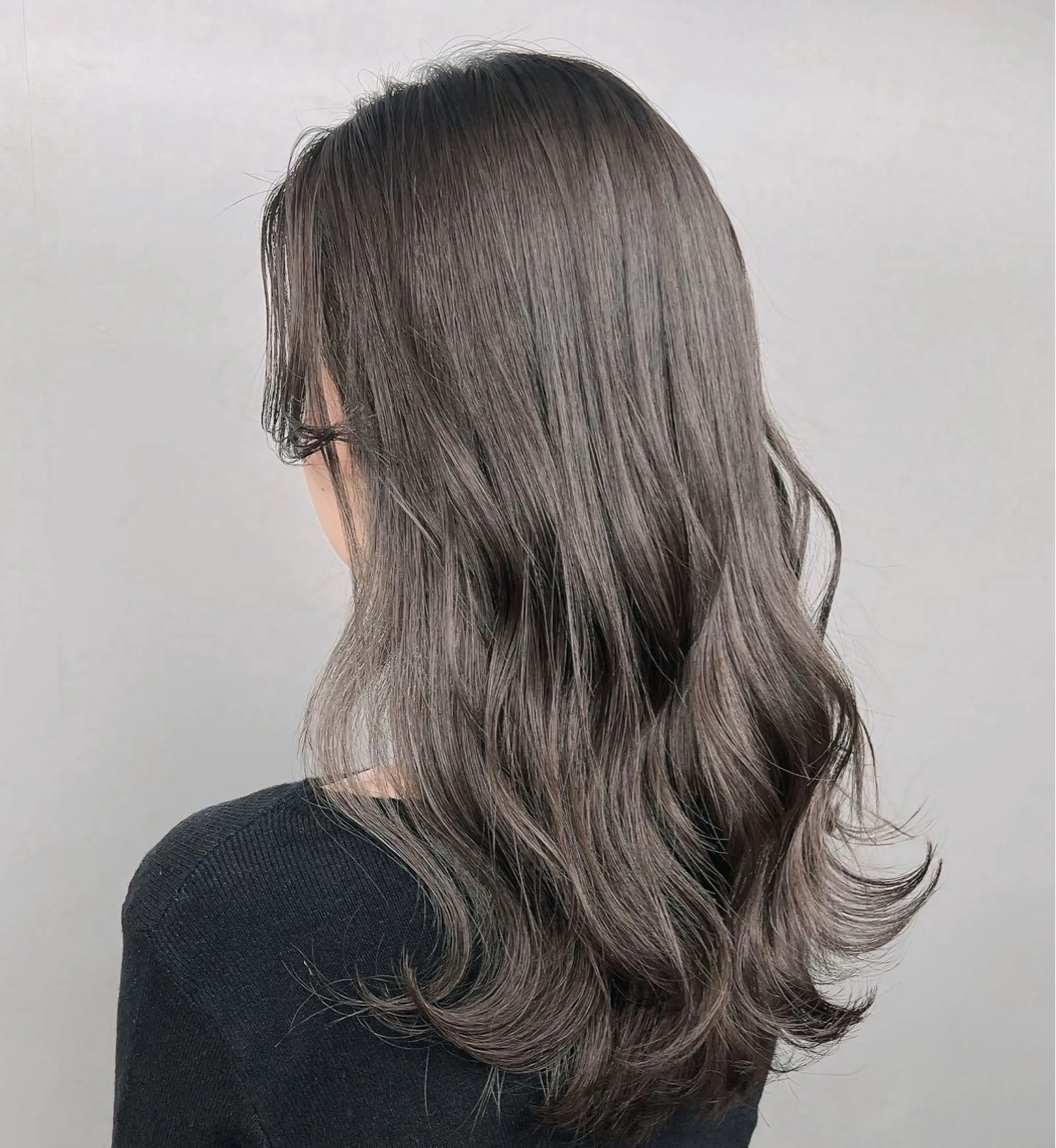 ロング カラー 透明感カラー グレージュ/あいのヘアスタイル