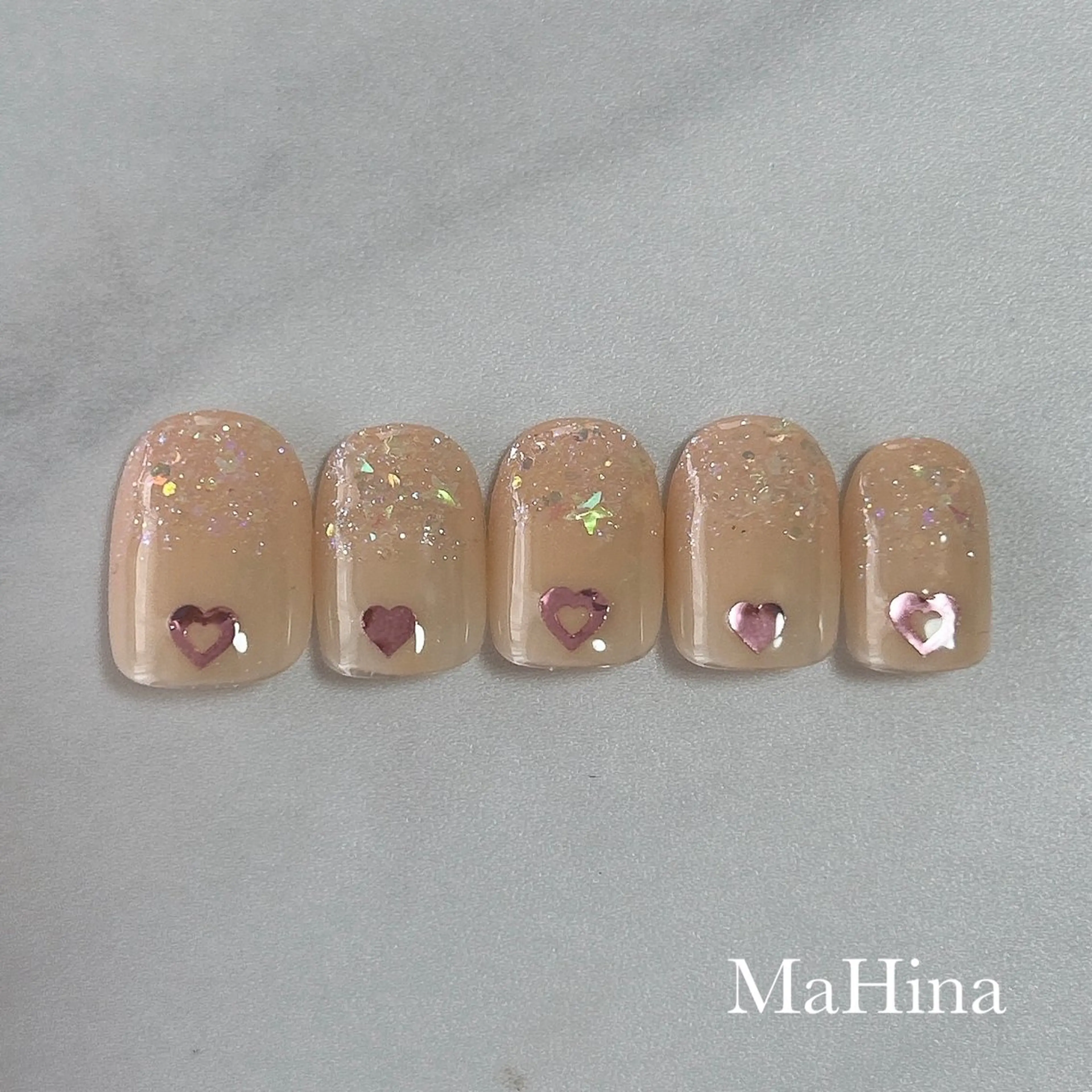 ネイル ハート キラキラネイル ハンドネイル Healing Salon...MaHina(マヒナ)所属・MaHina🌙 salonのネイルデザイン