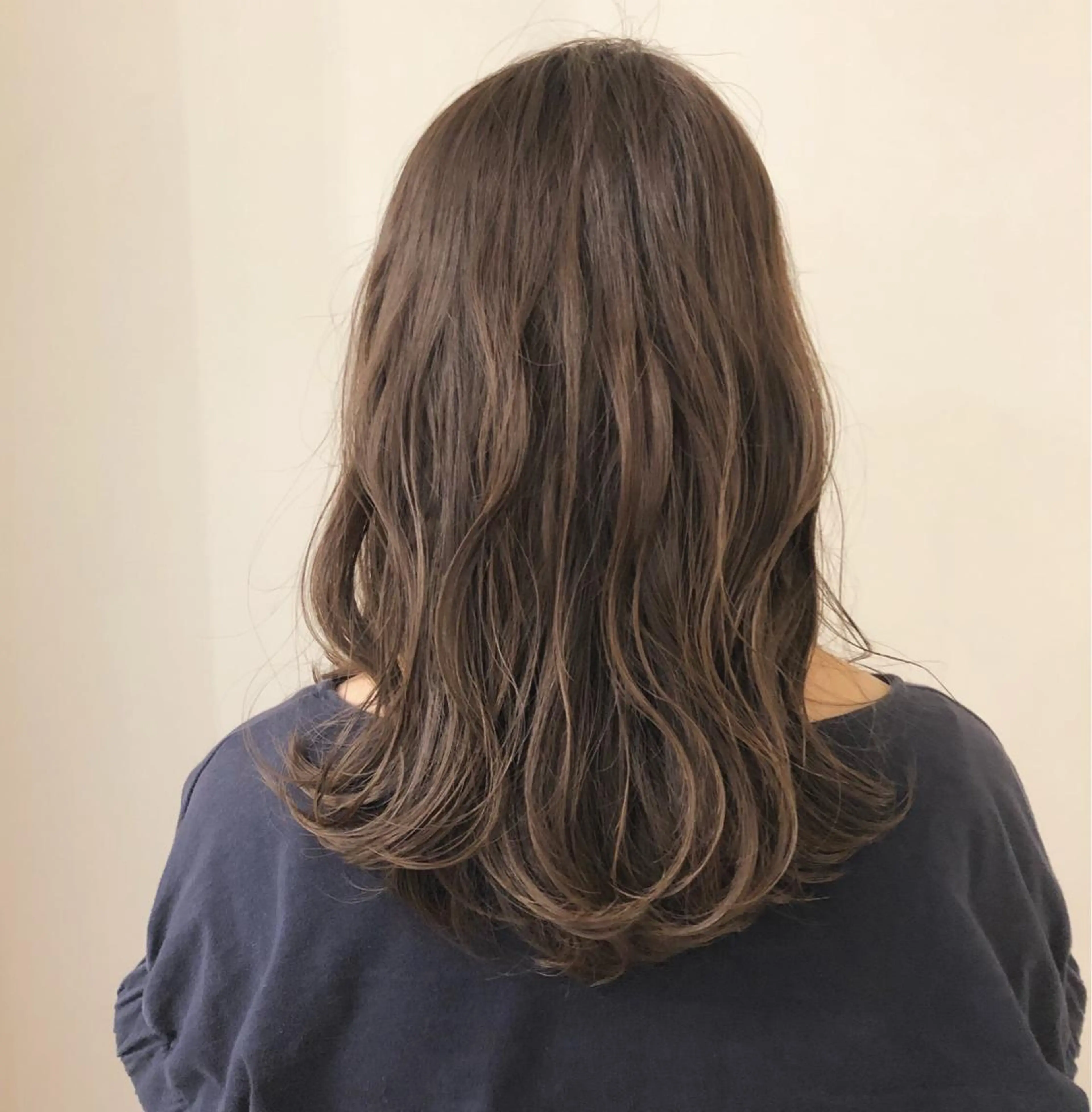 カラー アディクシーカラー 透明感カラー カット ヘアカラー トリートメント 鈴木 奈波のヘアスタイル