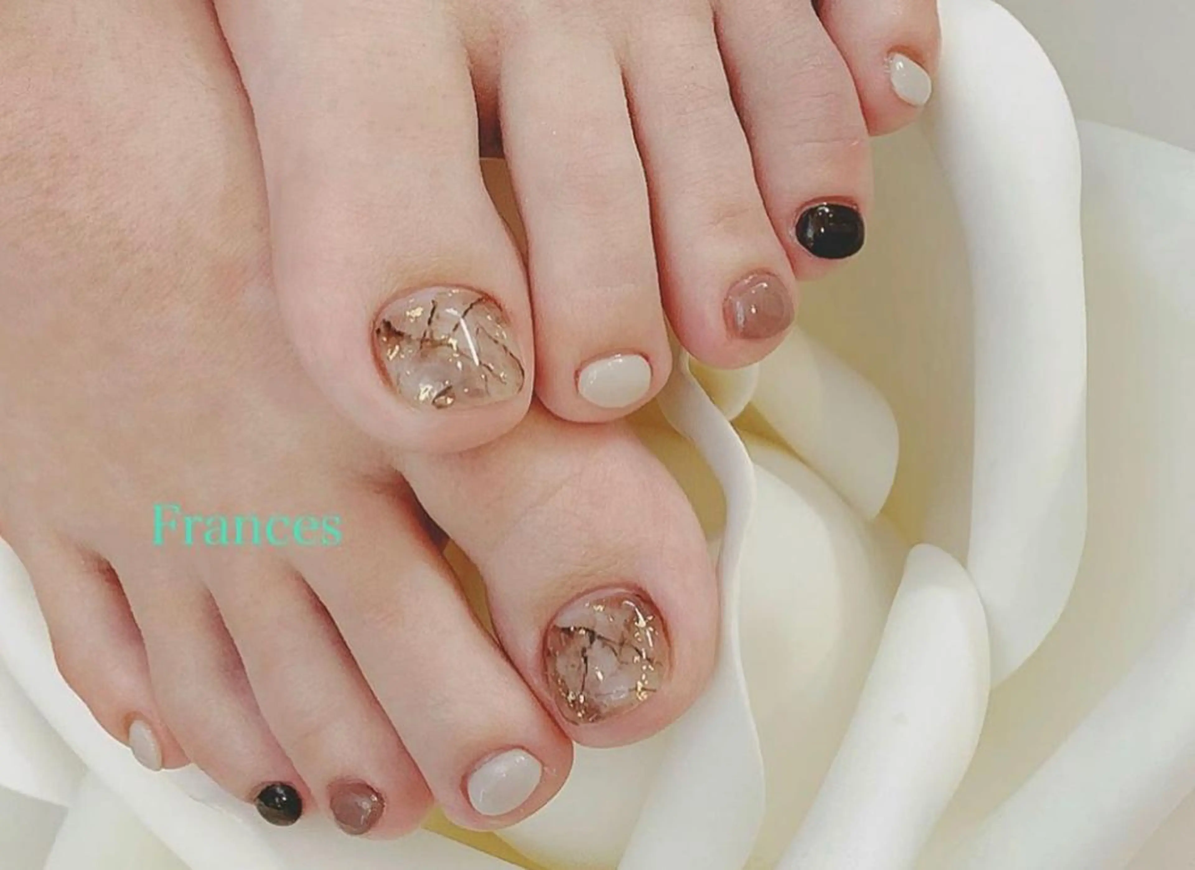 ネイル フットネイル Frances 今村のネイルデザイン