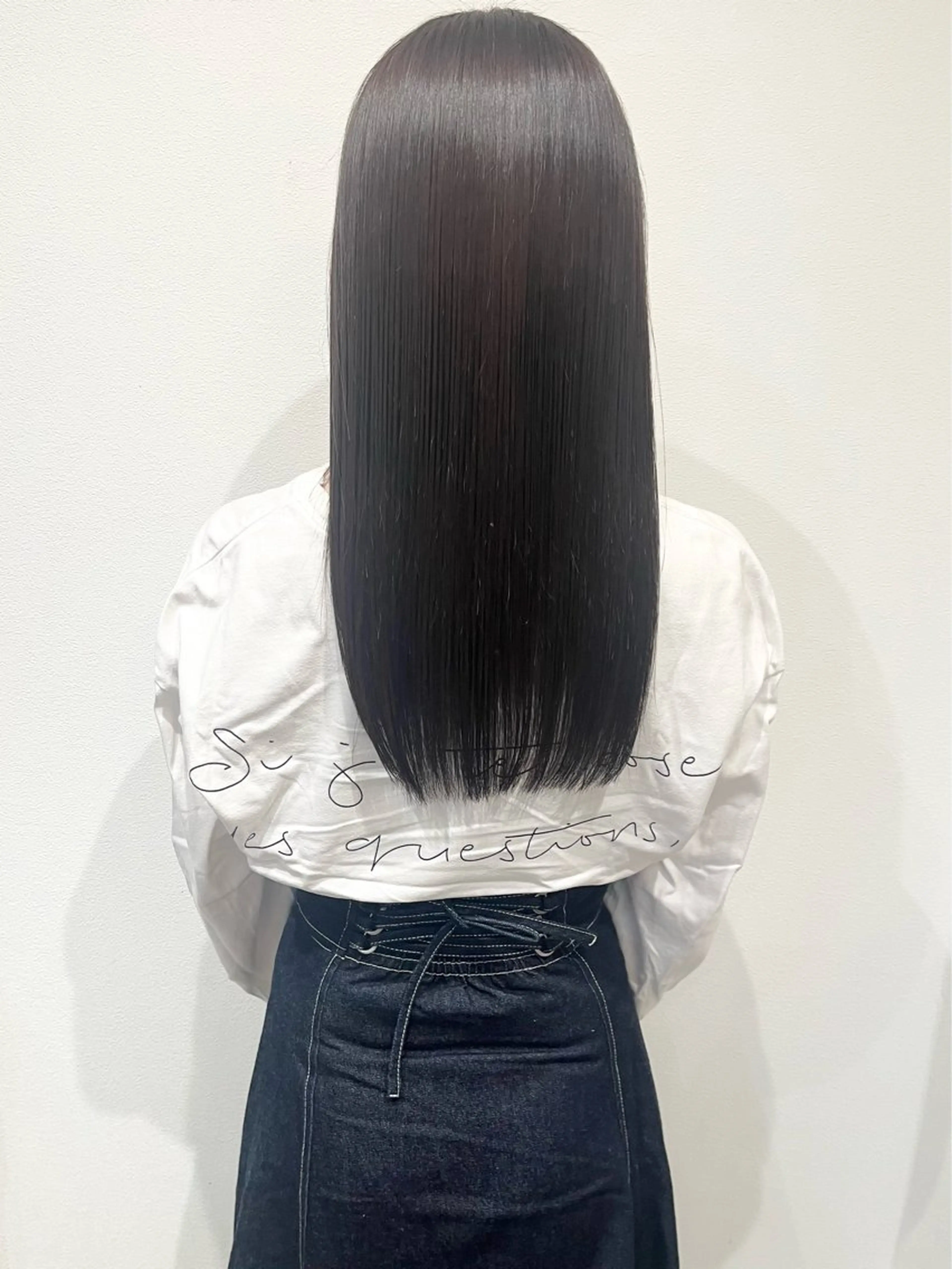 ロング カット ヘアカラー トリートメント MYRTLE TSUNODAのヘアスタイル
