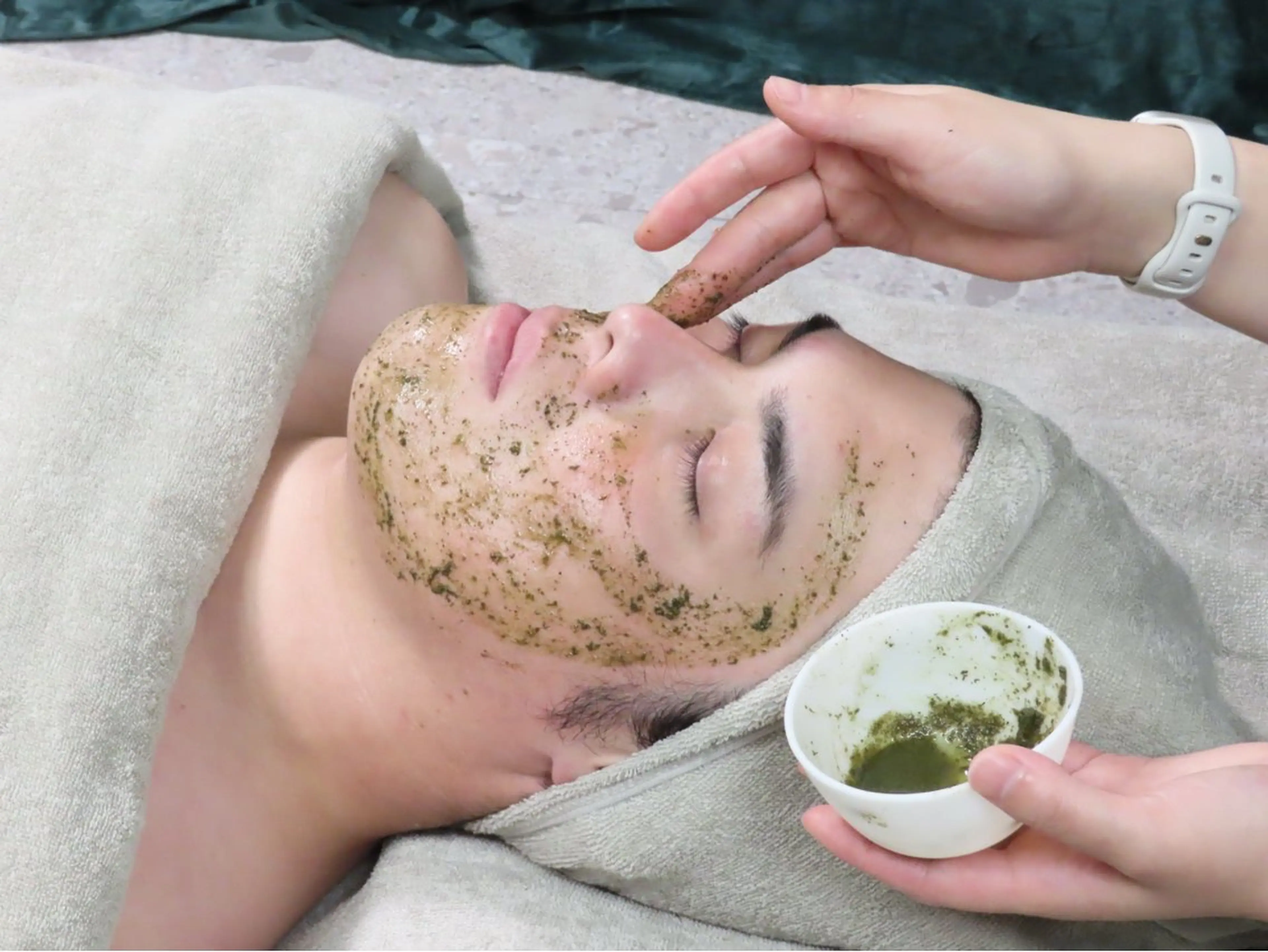 【メンズ限定】REVI陶肌トリートメント2g (1gプレゼント)＋300種類の生酵素でスッキリ！の写真
