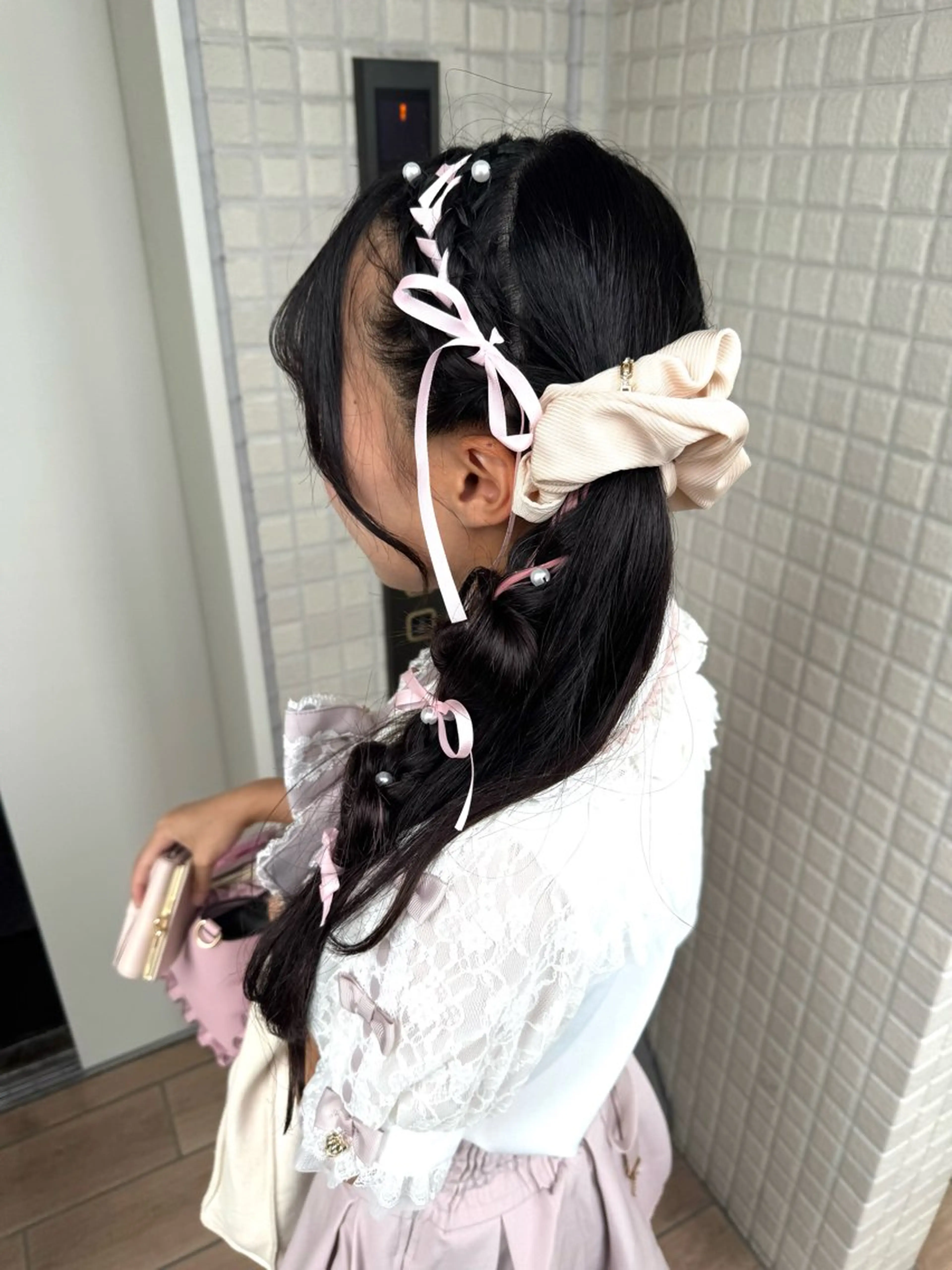 ヘアアレンジ ヘアセット 縮毛矯正/艶ブラウン カラー/ヘアメひふみのヘアスタイル