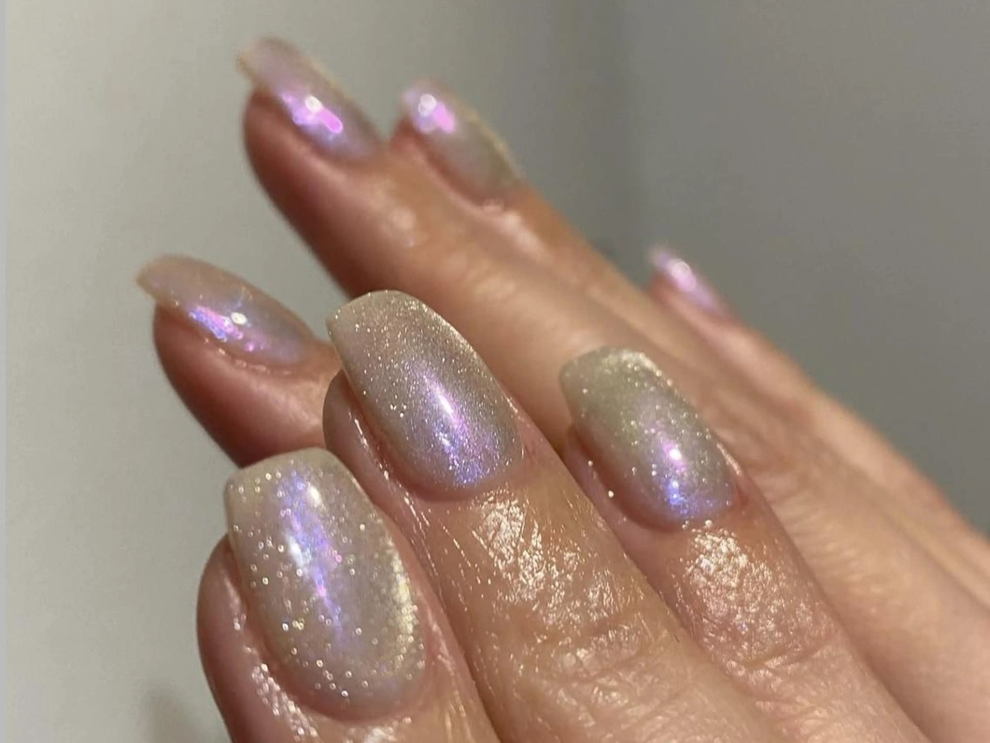 ネイル オーロラネイル 長さ出し フットネイル フレンチネイル ジェルネイル One Plus Nail Salonのネイルデザイン