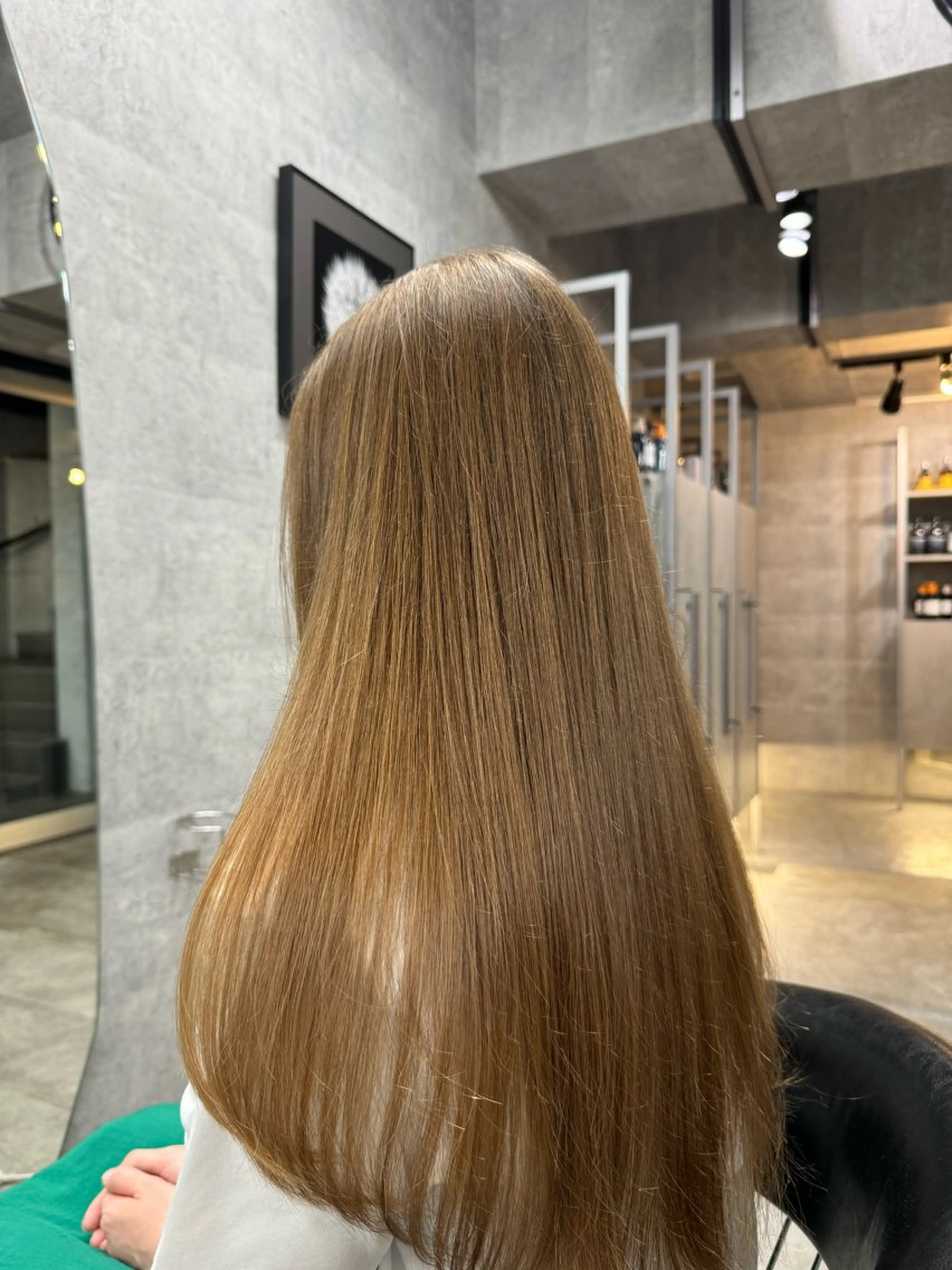 ロング NOOS omotesando所属・あなたのお悩み改善" You"💚❤️💛のヘアスタイル